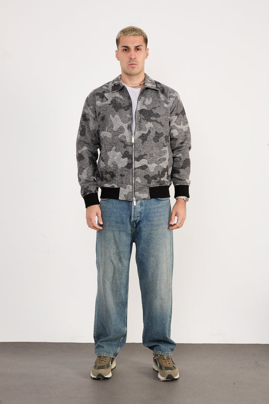 color:gray