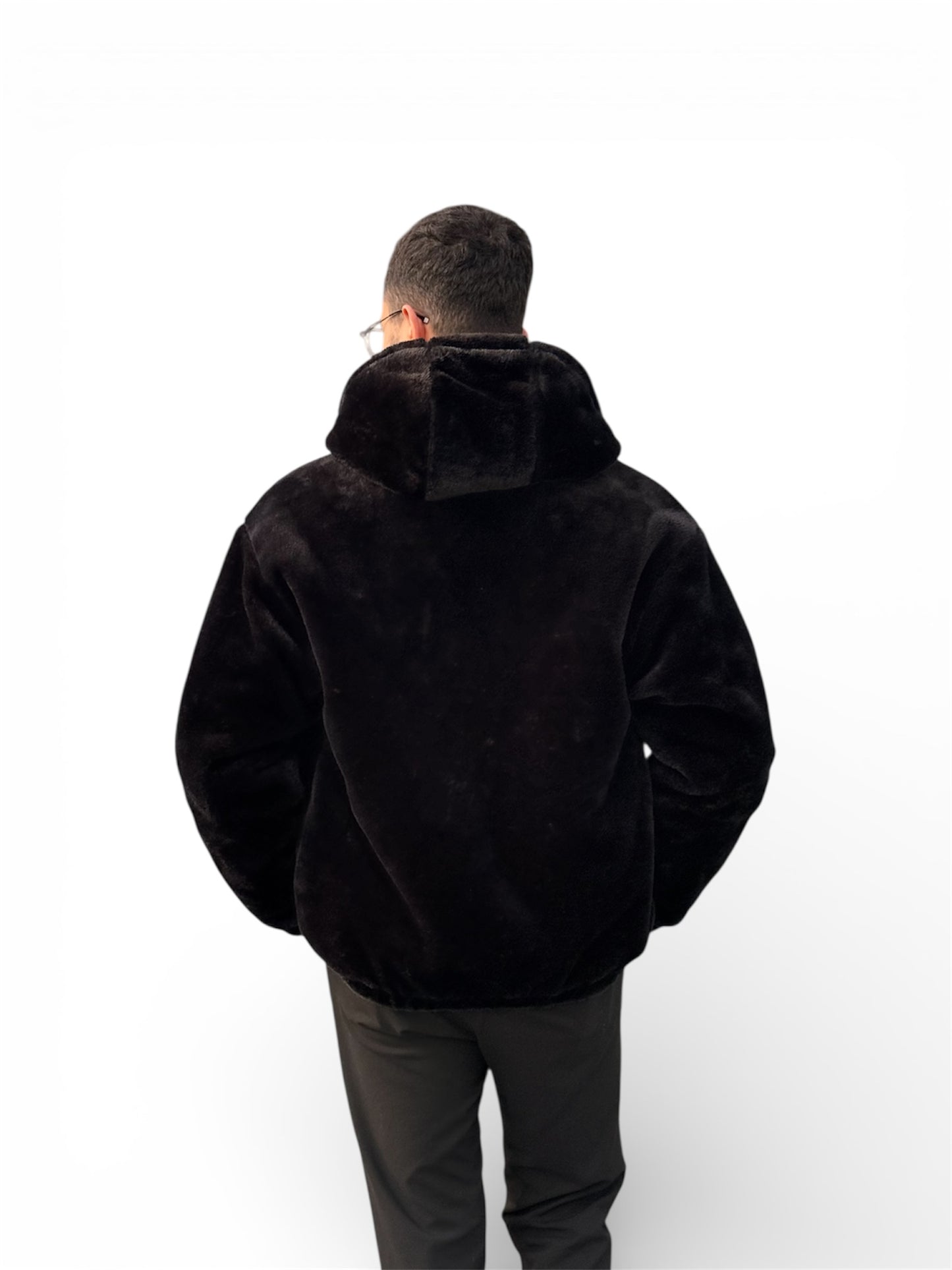 color:black