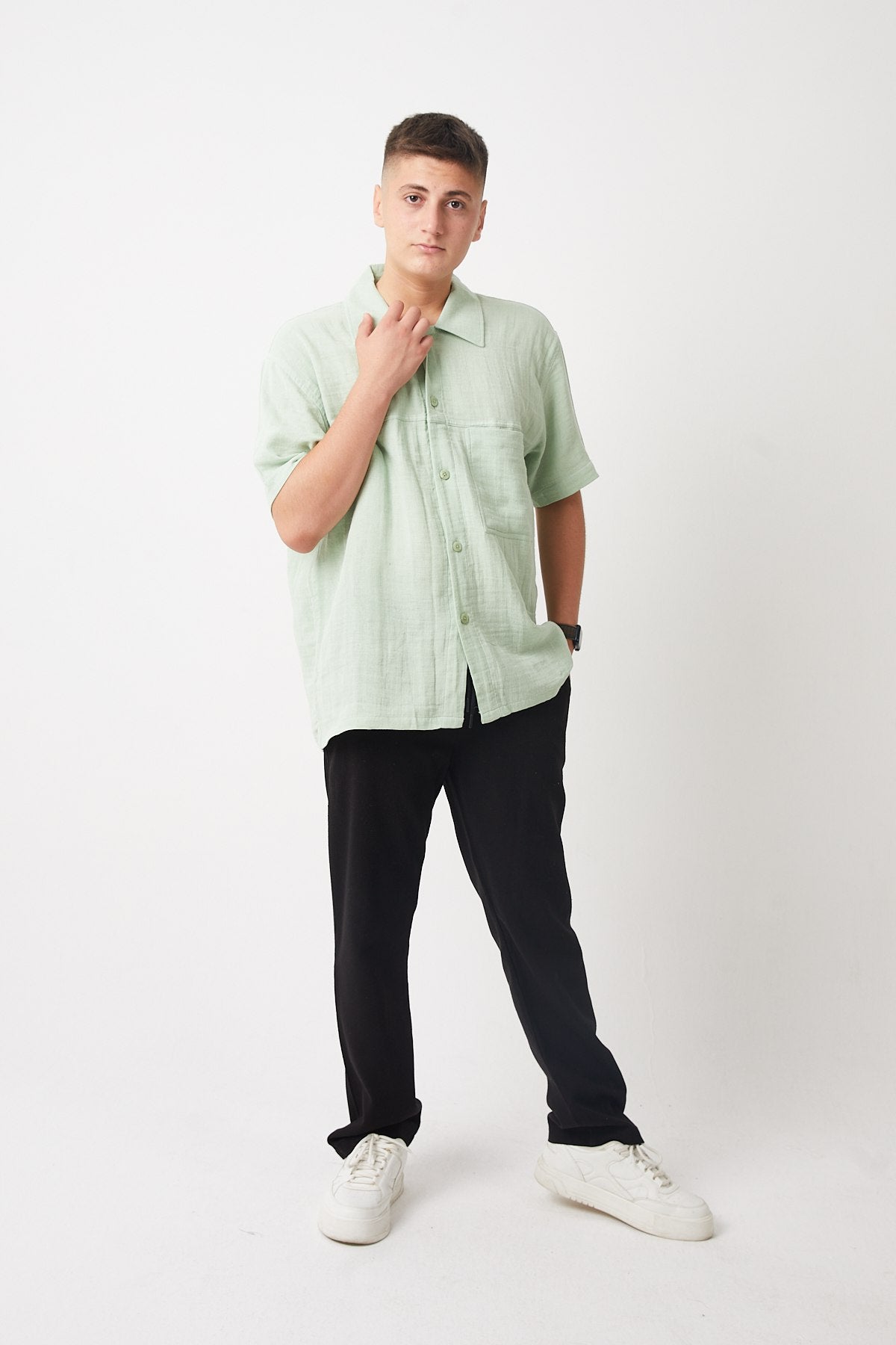 color:mint green