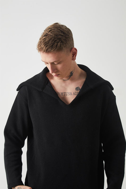 color:black