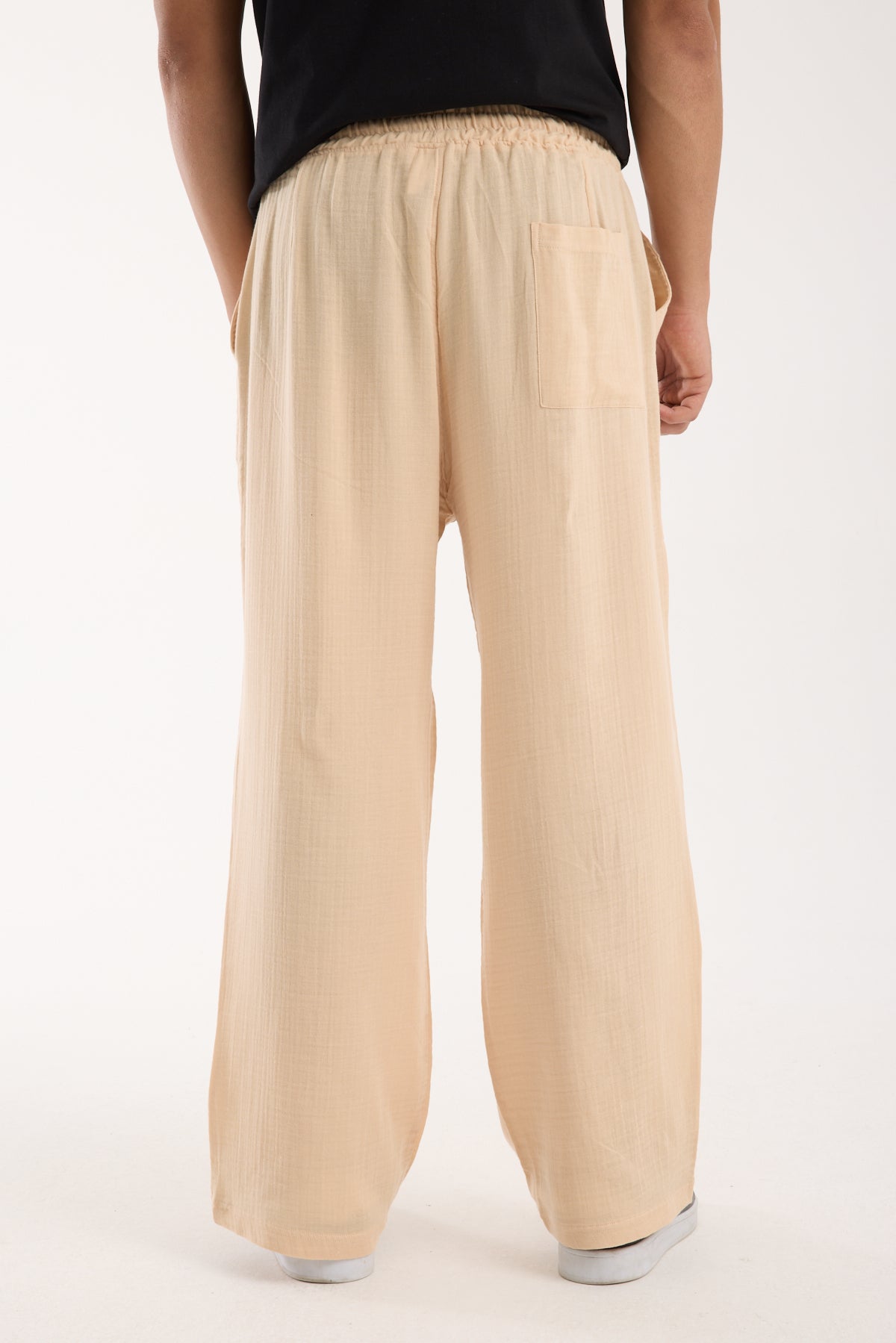 color:beige
