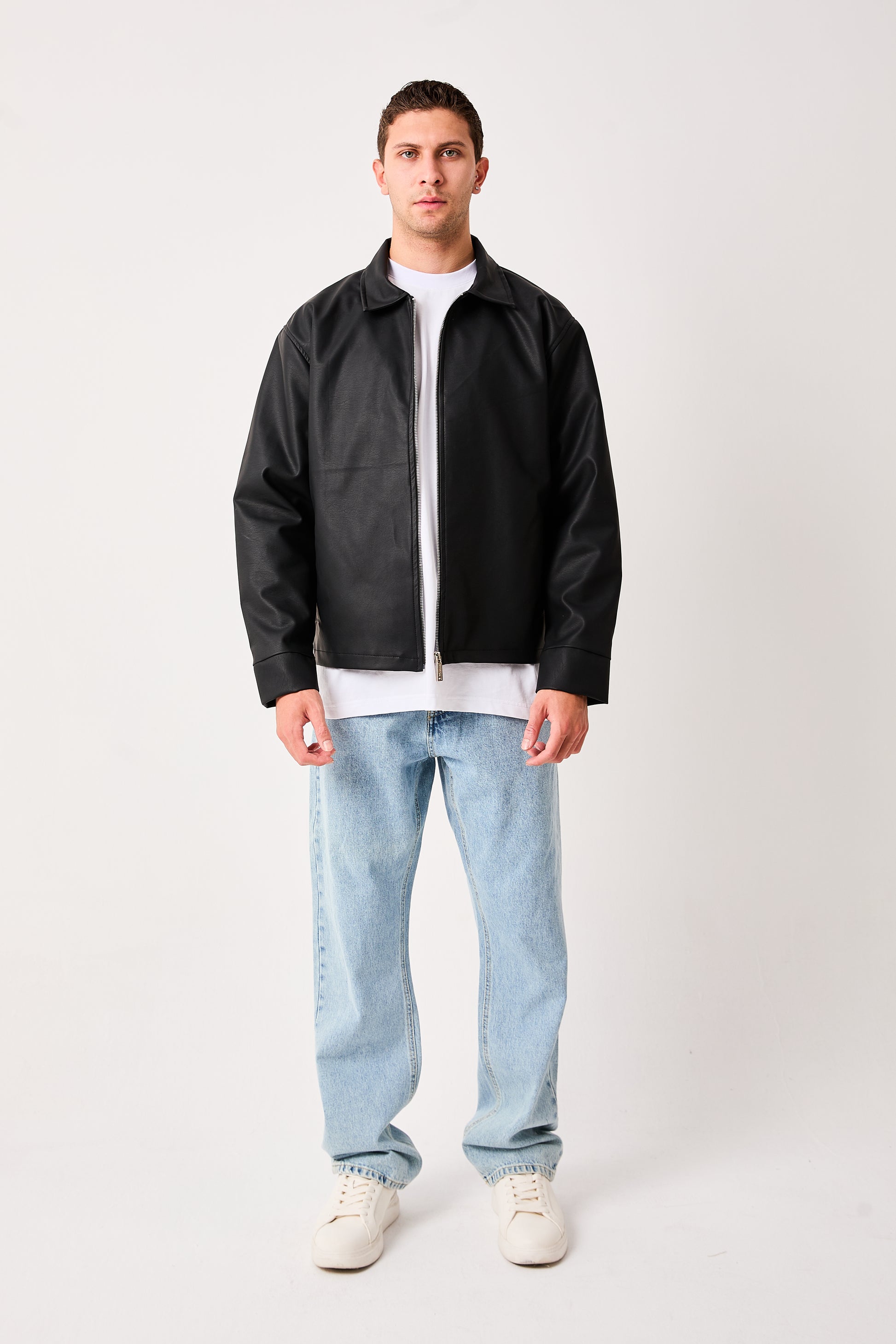 color:black