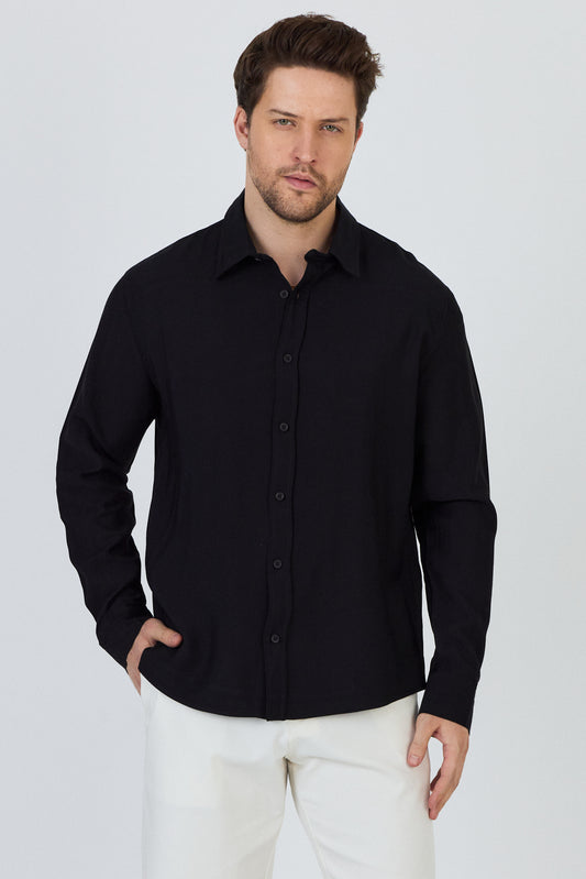 color:black