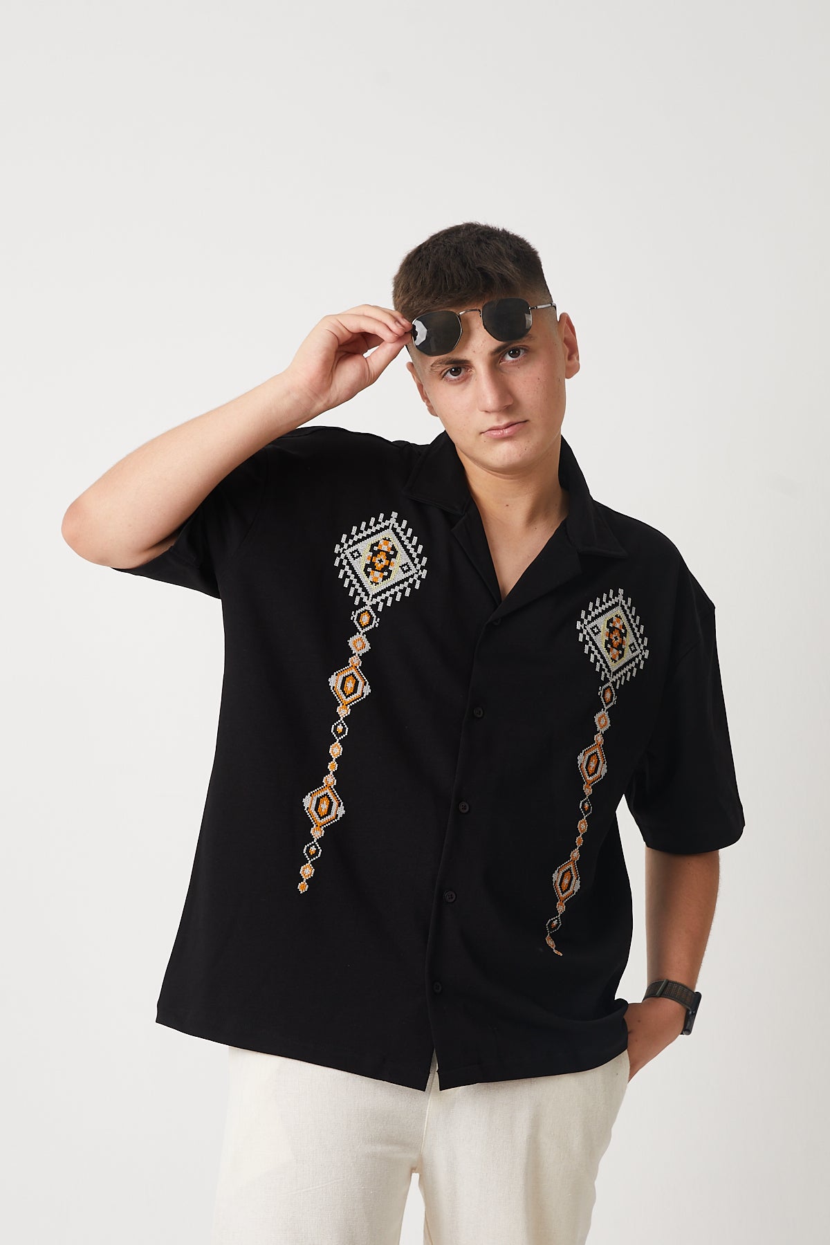 Camp Collar Embroidered Suprem Shirt R-6095