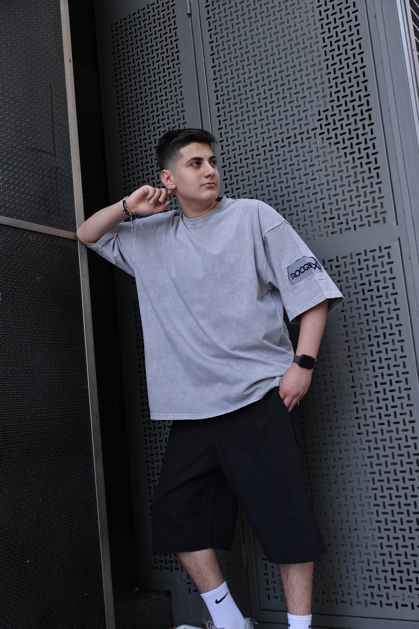 Washed Cotton T-Shirt with Sleeve Embroidery – Men’s Premium Casual Tee R-5865