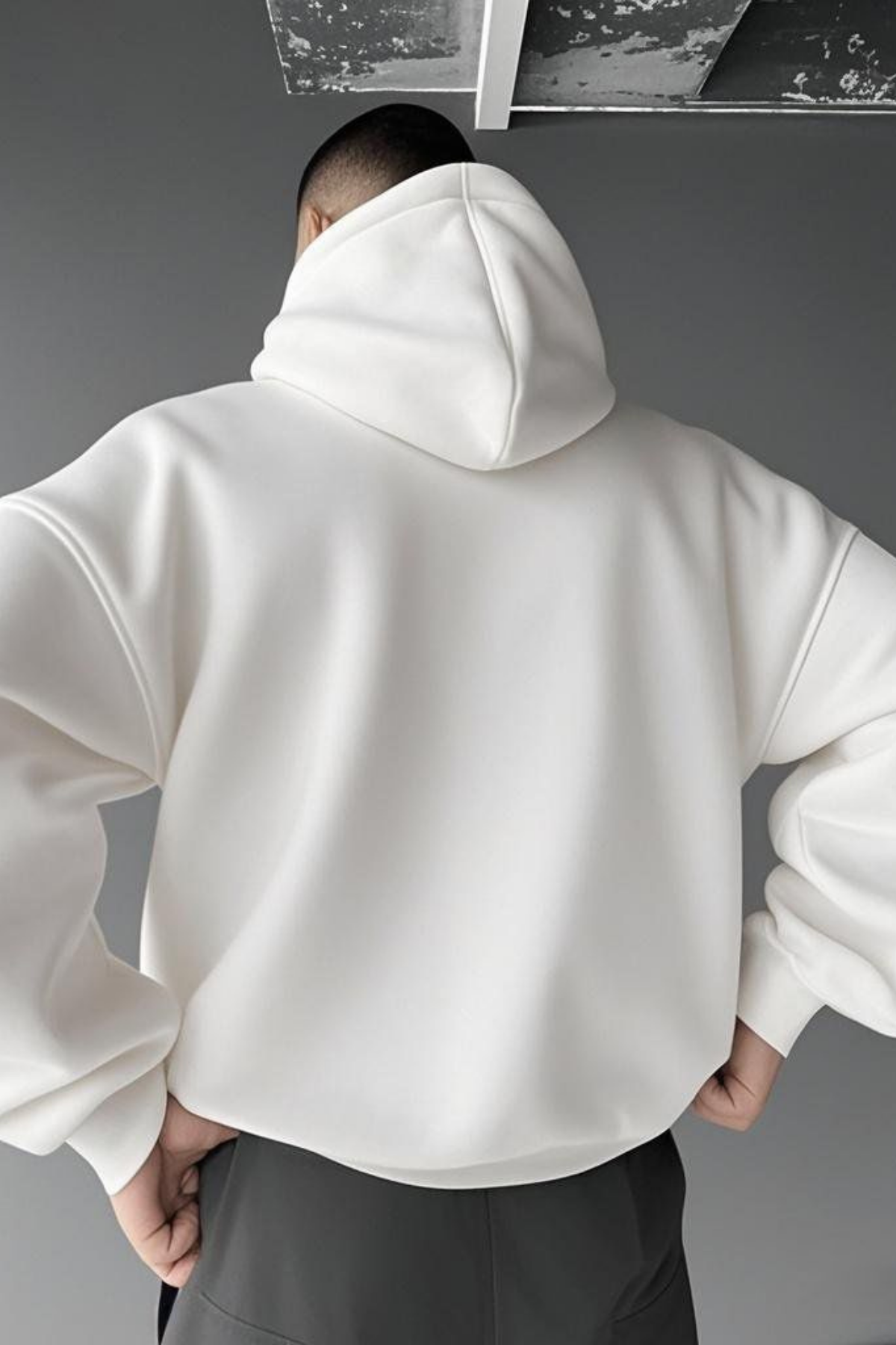  color:white