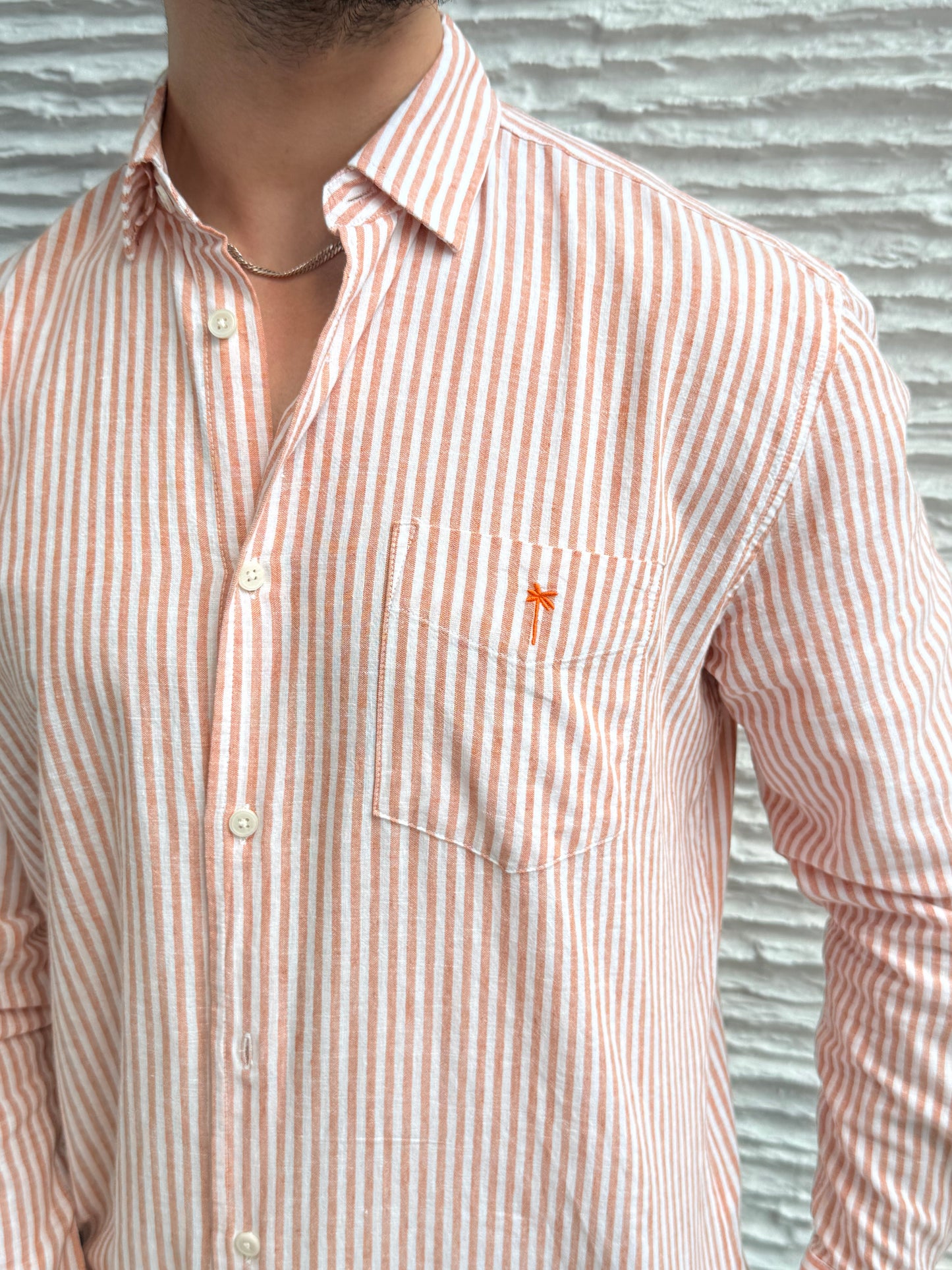 color:orange