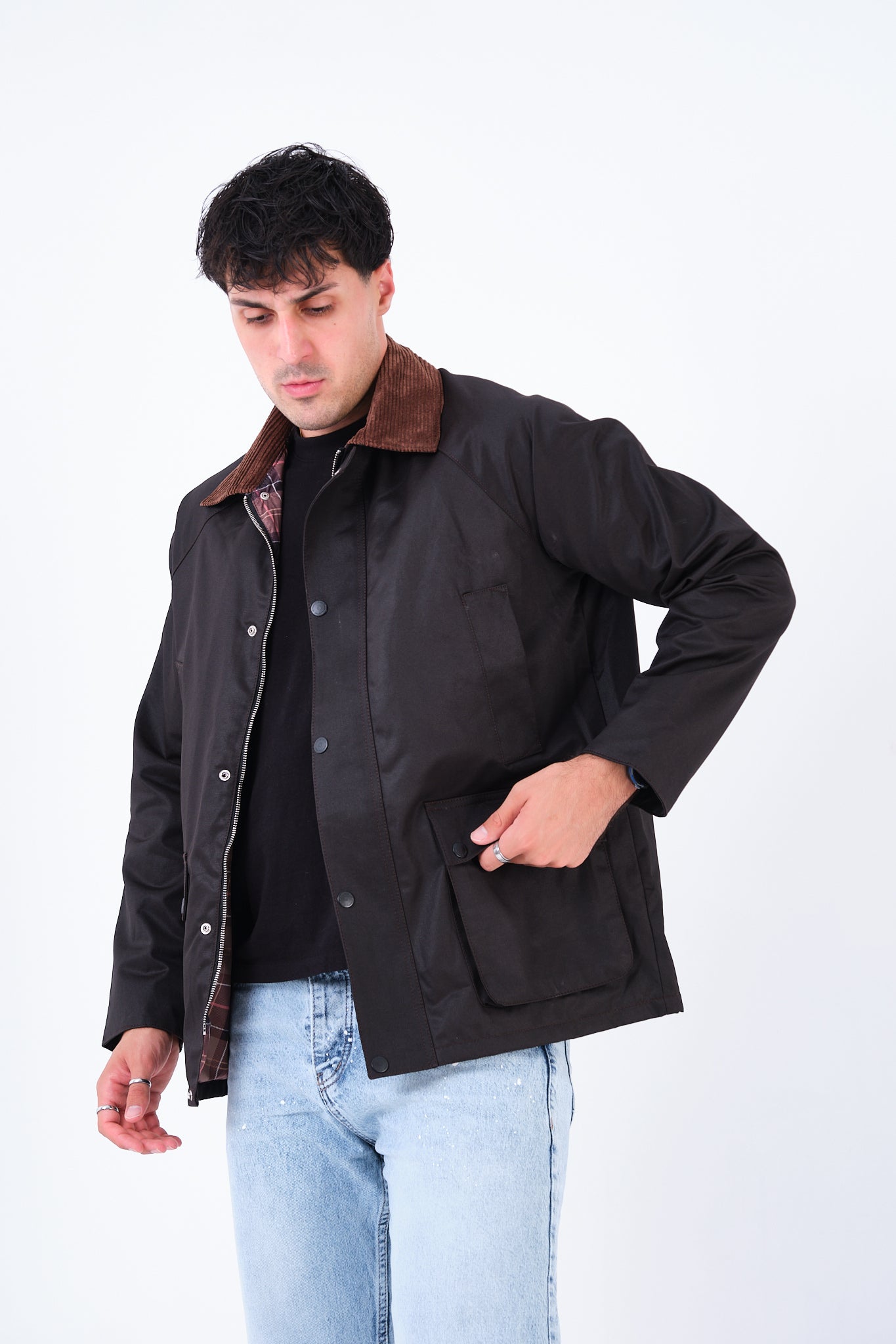 color:brown