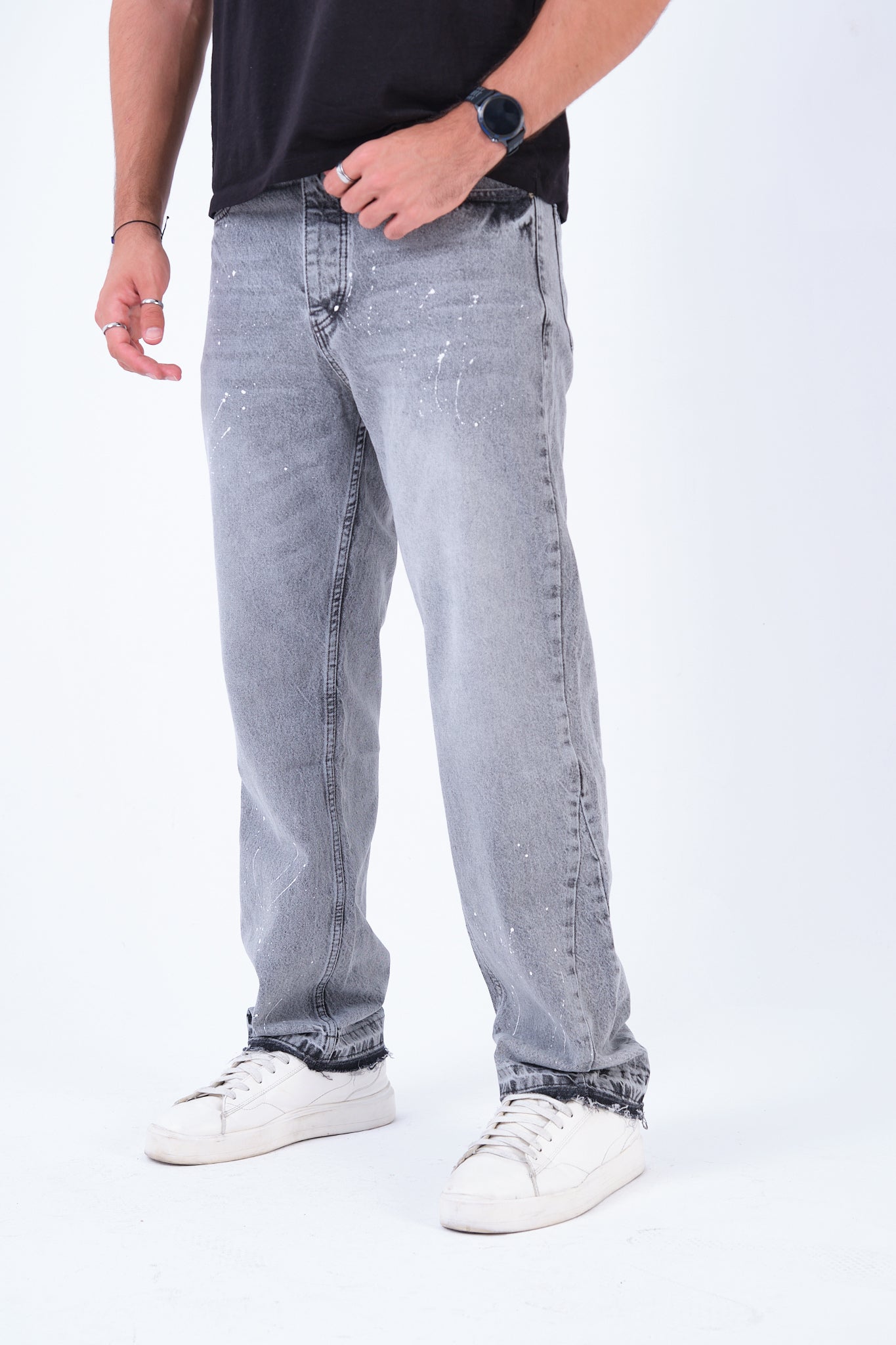 color:gray