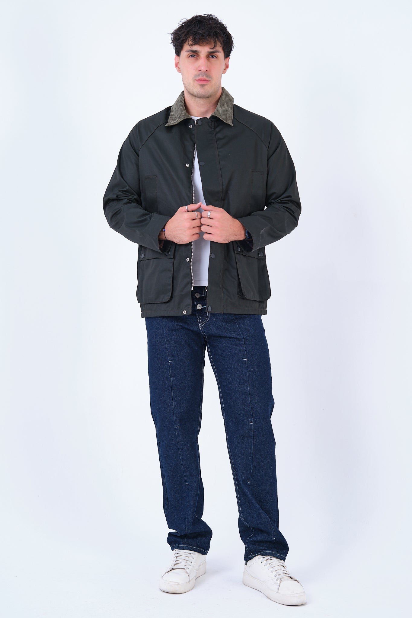 color:khaki