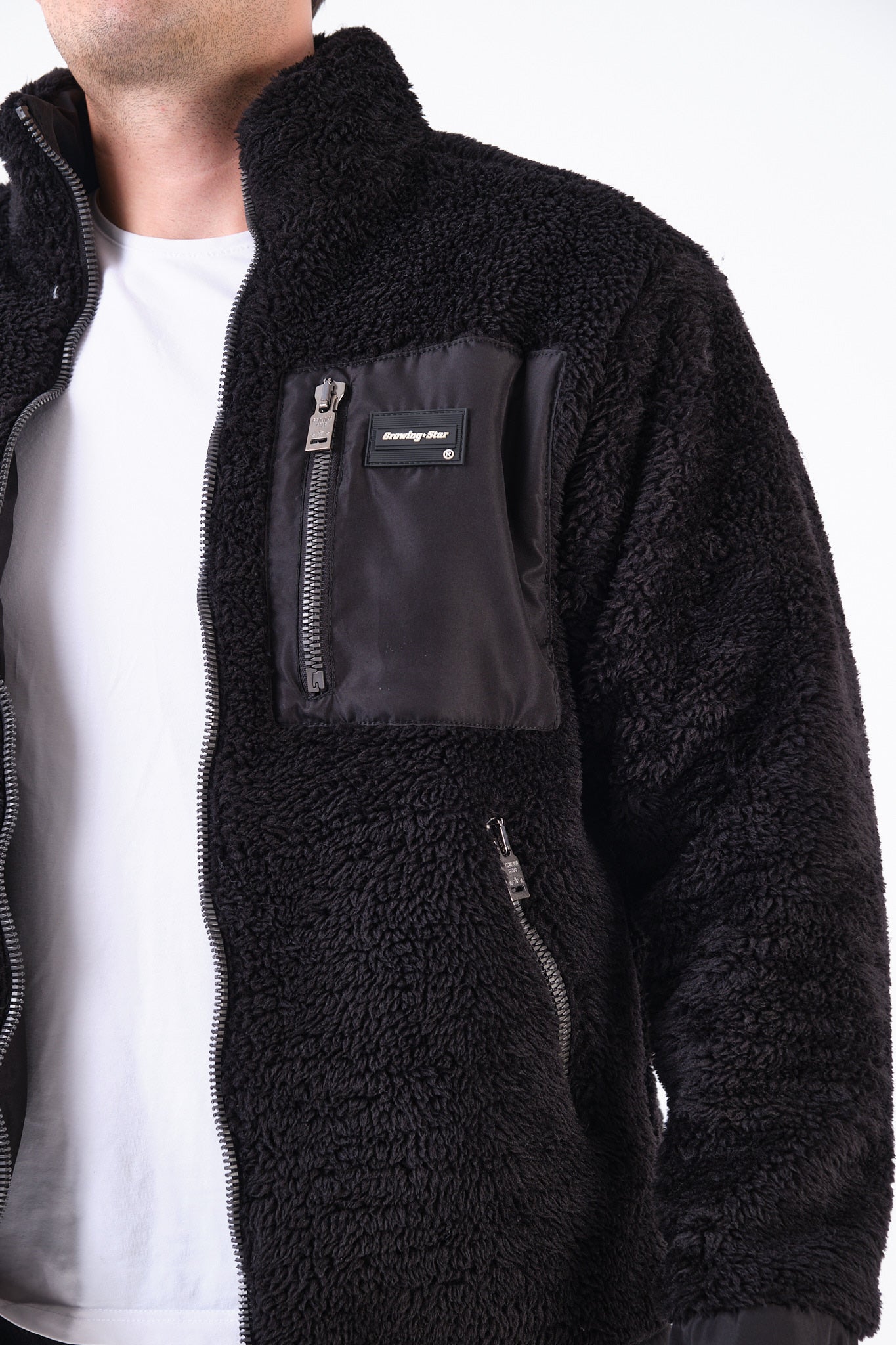color:black
