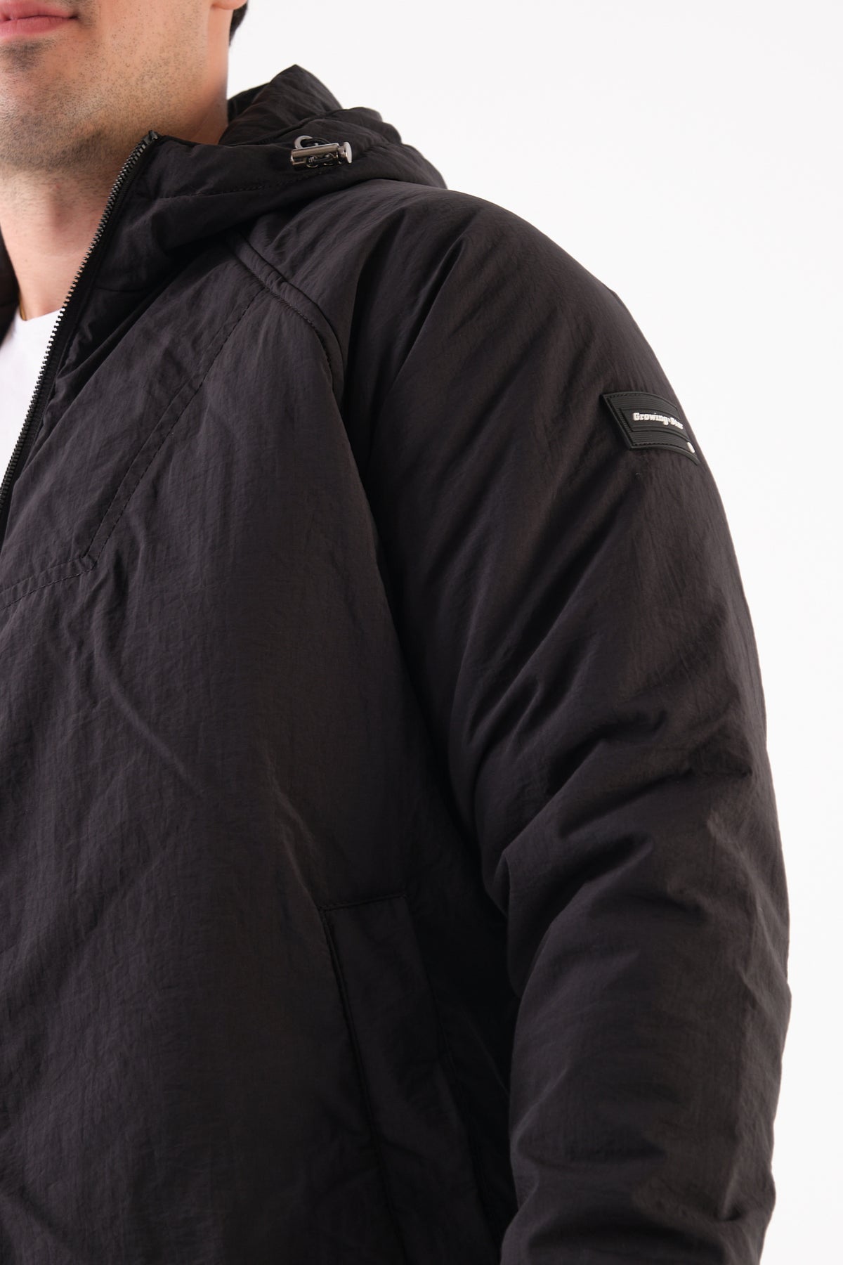 color:black