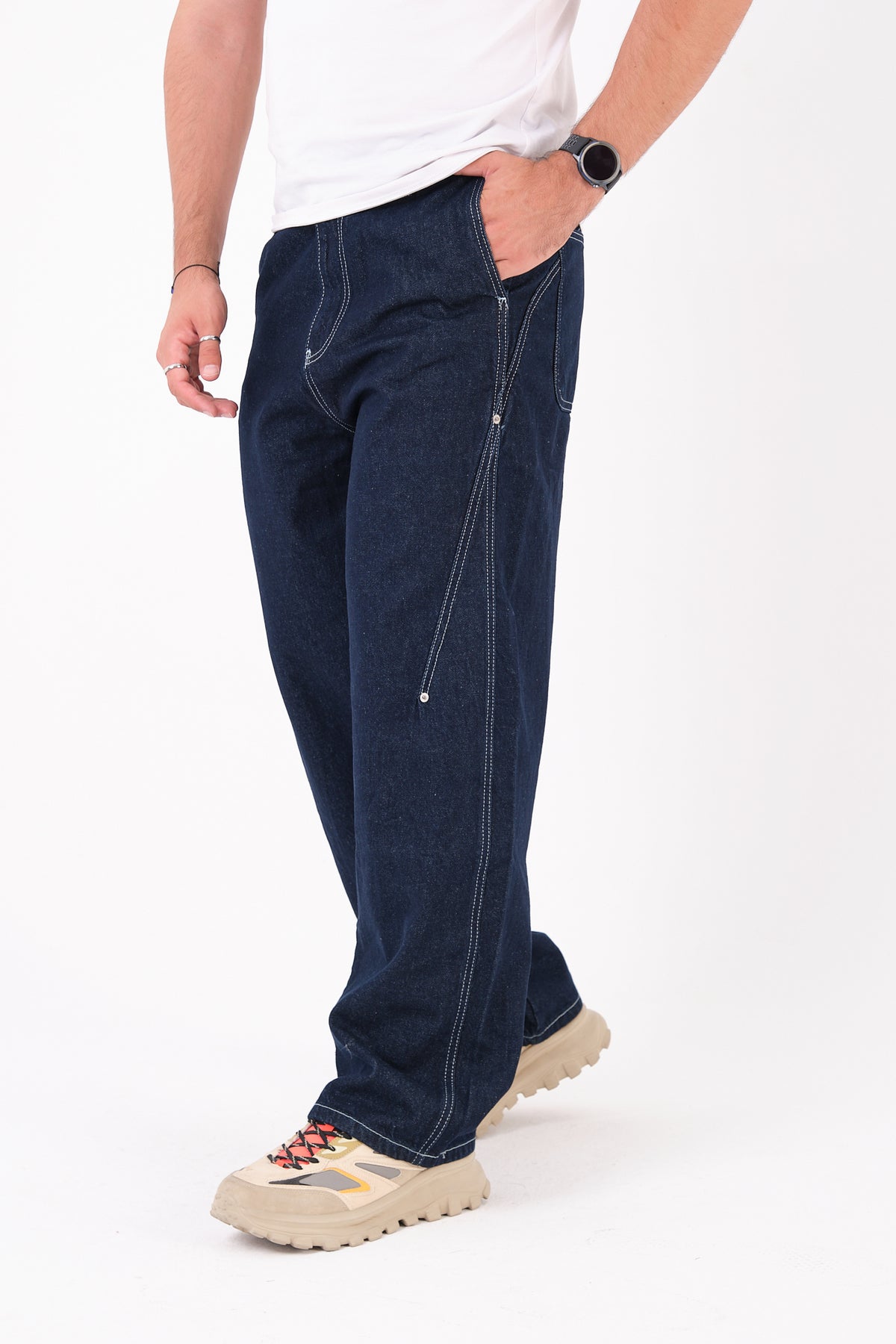 color:navy