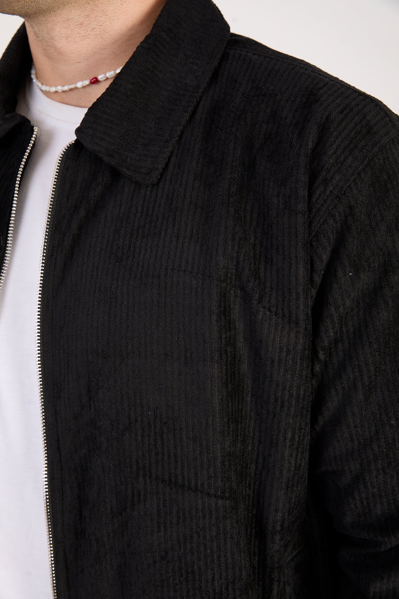 color:black