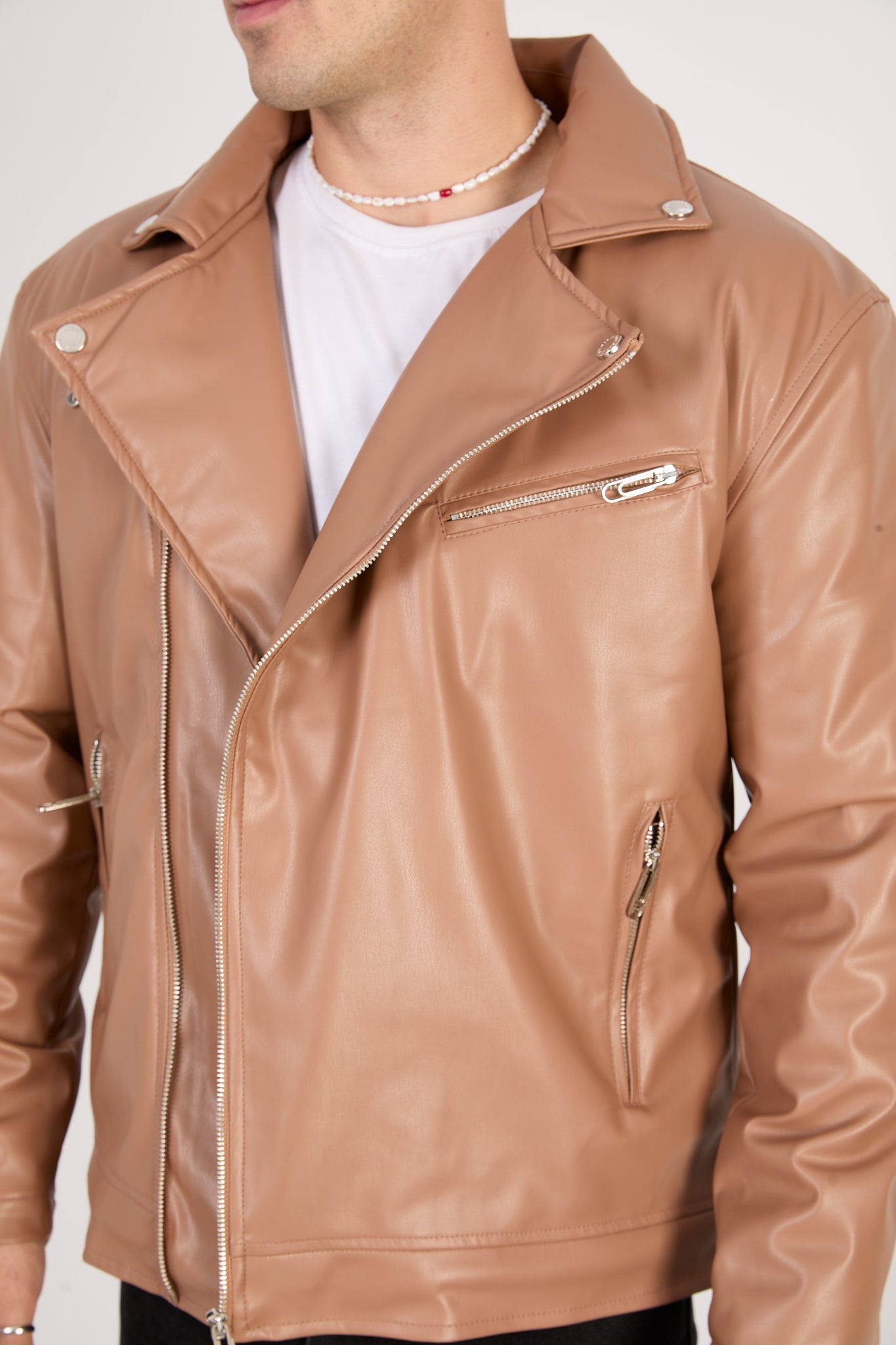 color:brown