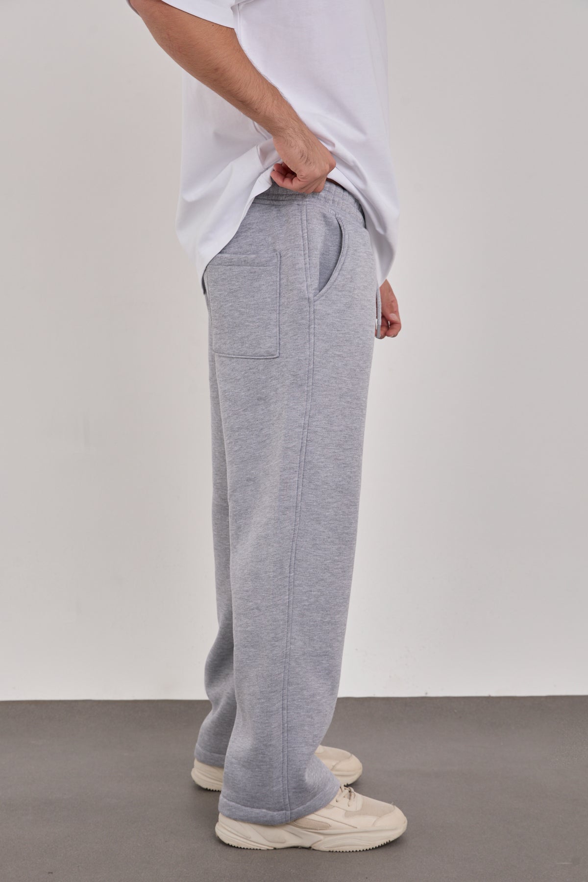 color:silver