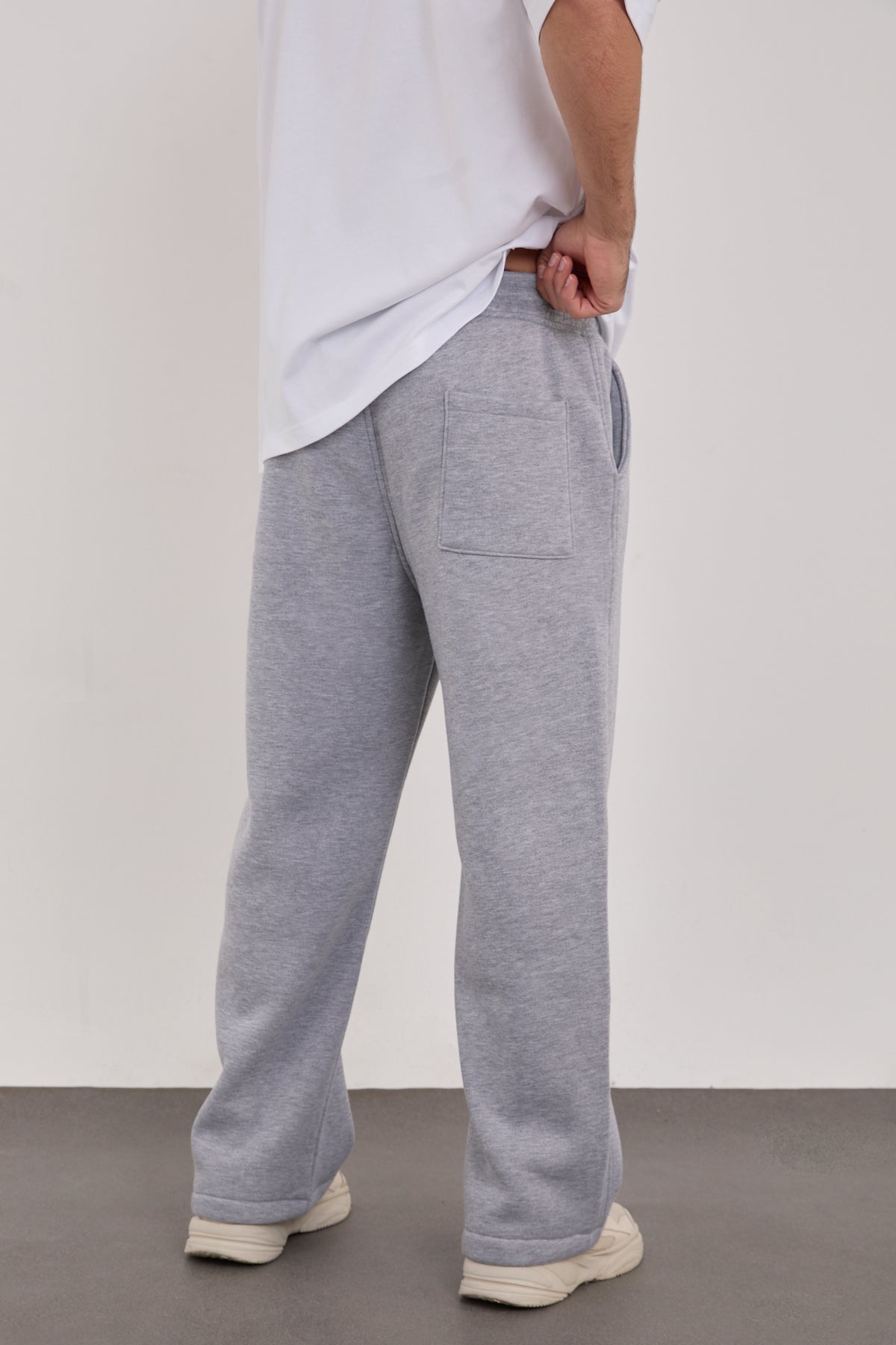 color:silver