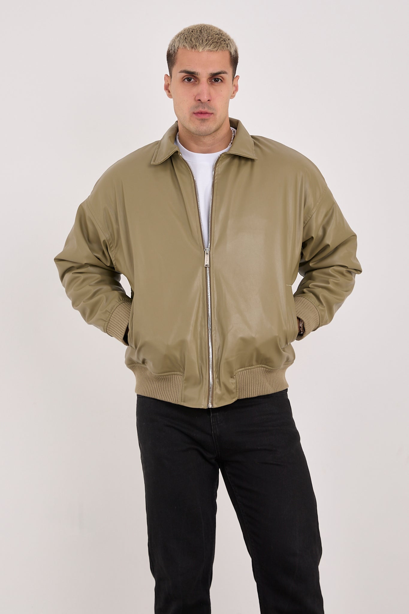 color-card:khaki color:khaki