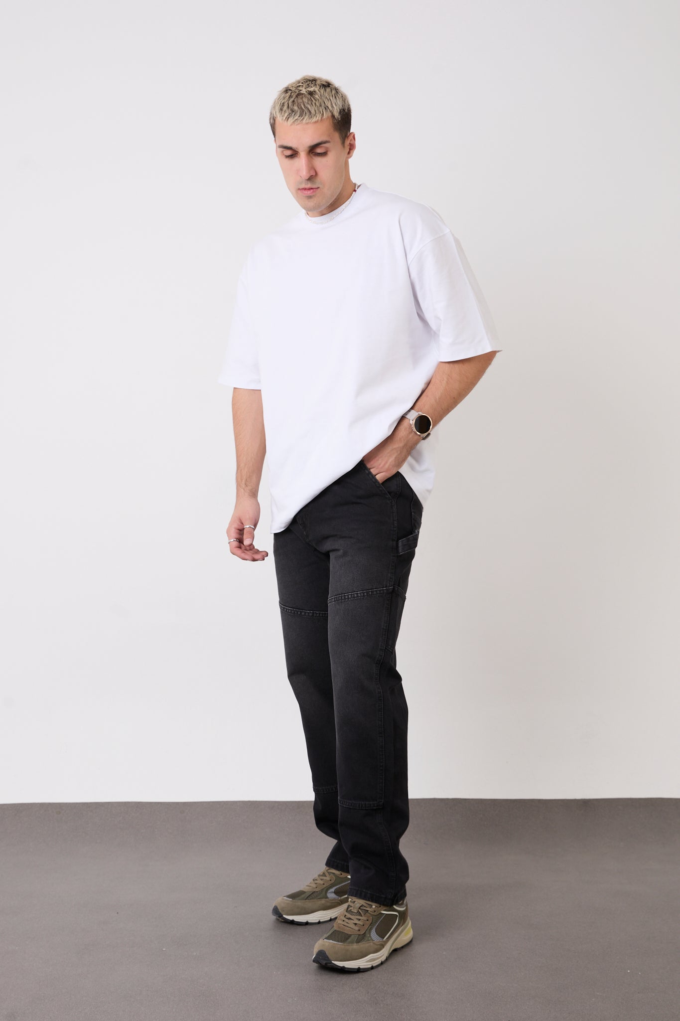 Men’s Black Utility Pocket Jeans – Relaxed Straight Fit | T-3009-2