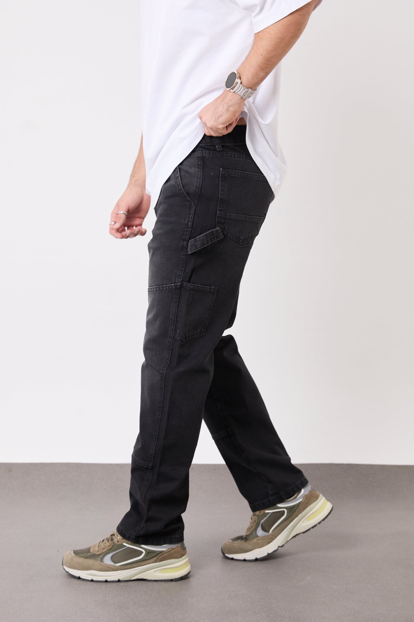Men’s Black Utility Pocket Jeans – Relaxed Straight Fit | T-3009-2