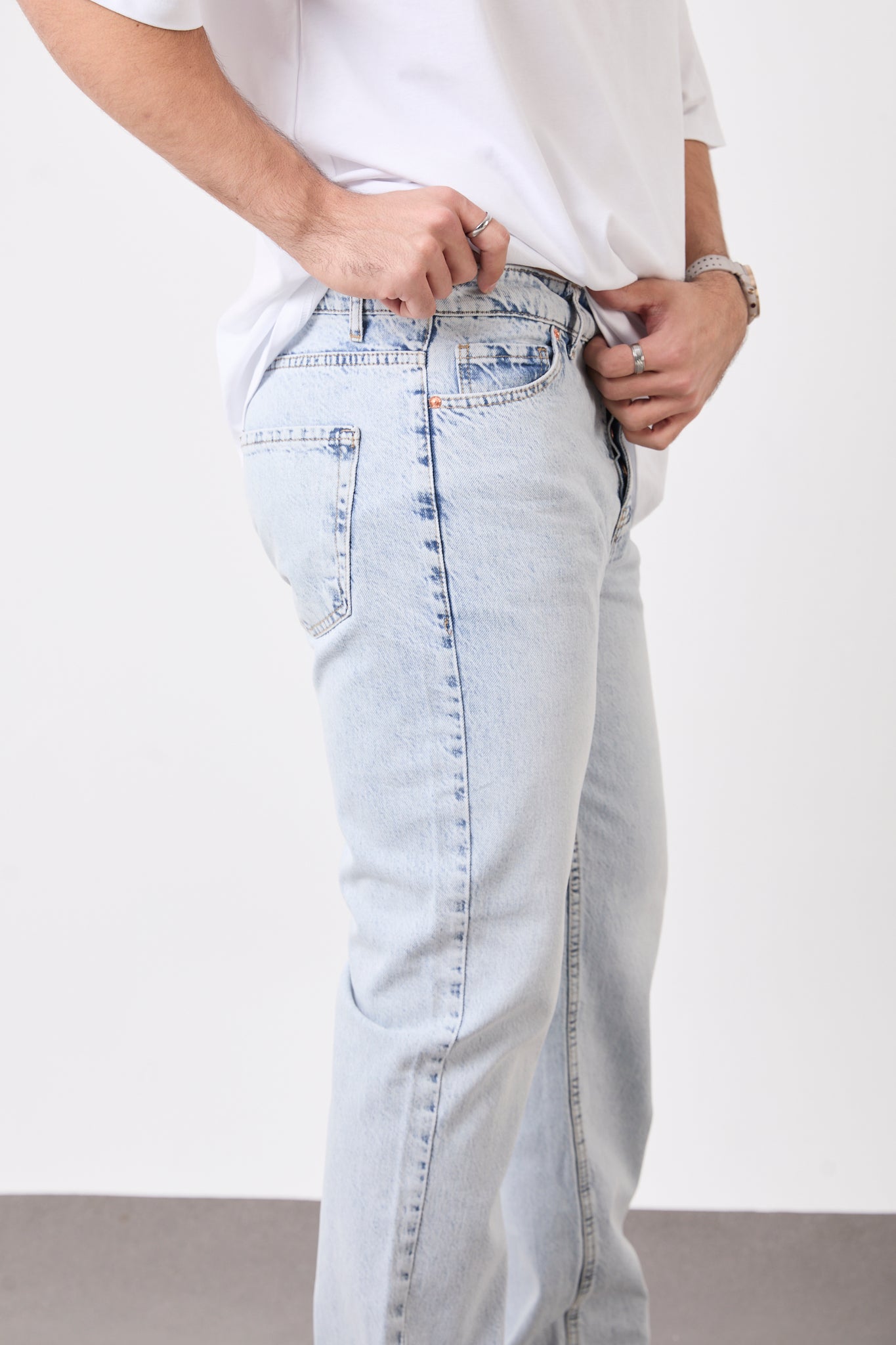 Men’s Light Blue Straight Jeans | Casual Everyday Fit-T-2445