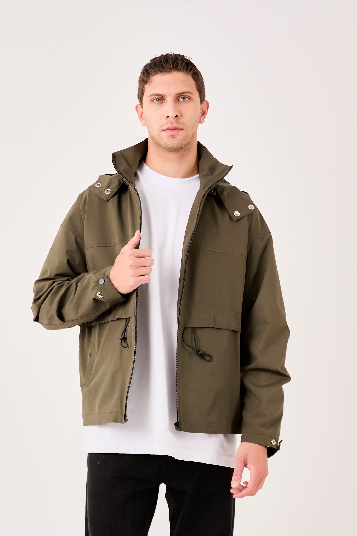 color:green