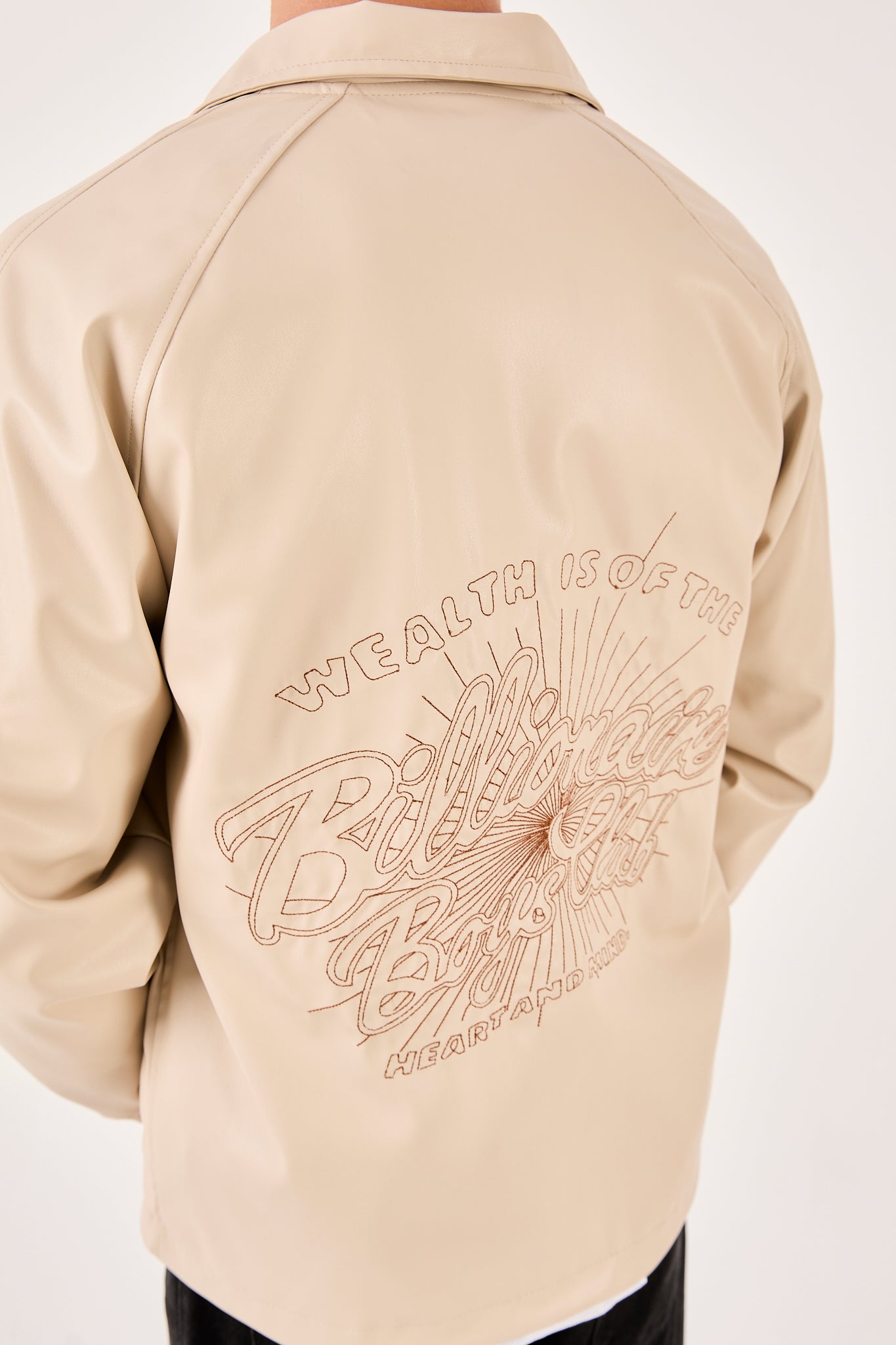 color:beige