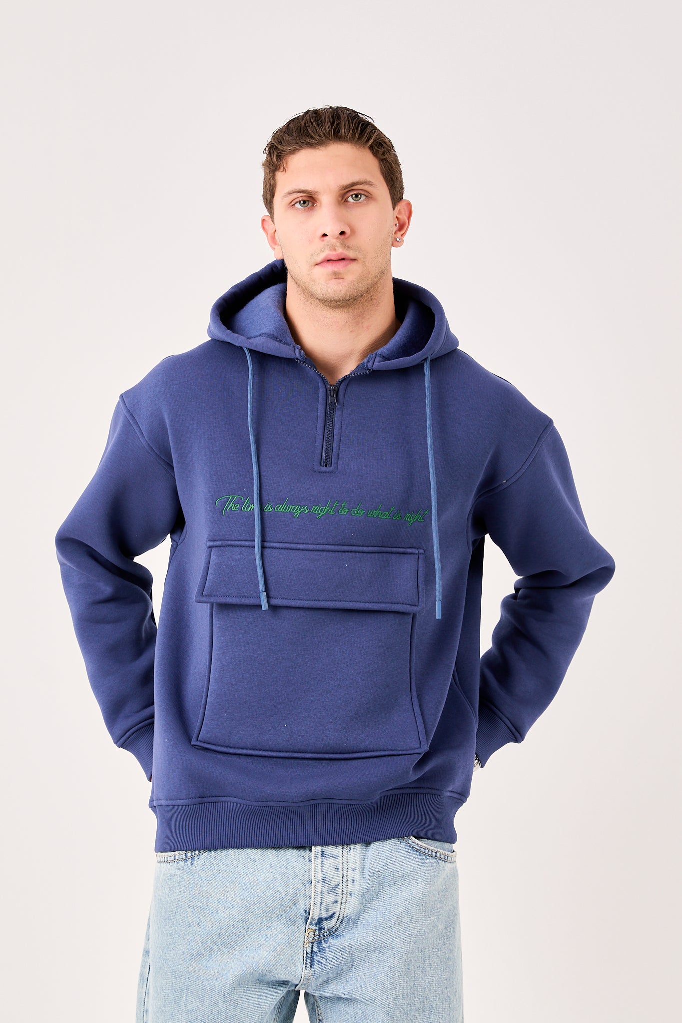 Men’s Oversized Hooded Sweatshirt – Fleece Inside, Half-Zip Design X-4005