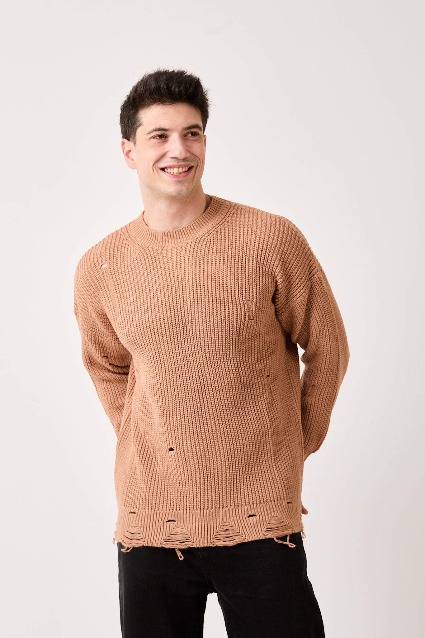 Distressed Knit Jumper – Relaxed Fit – X-07