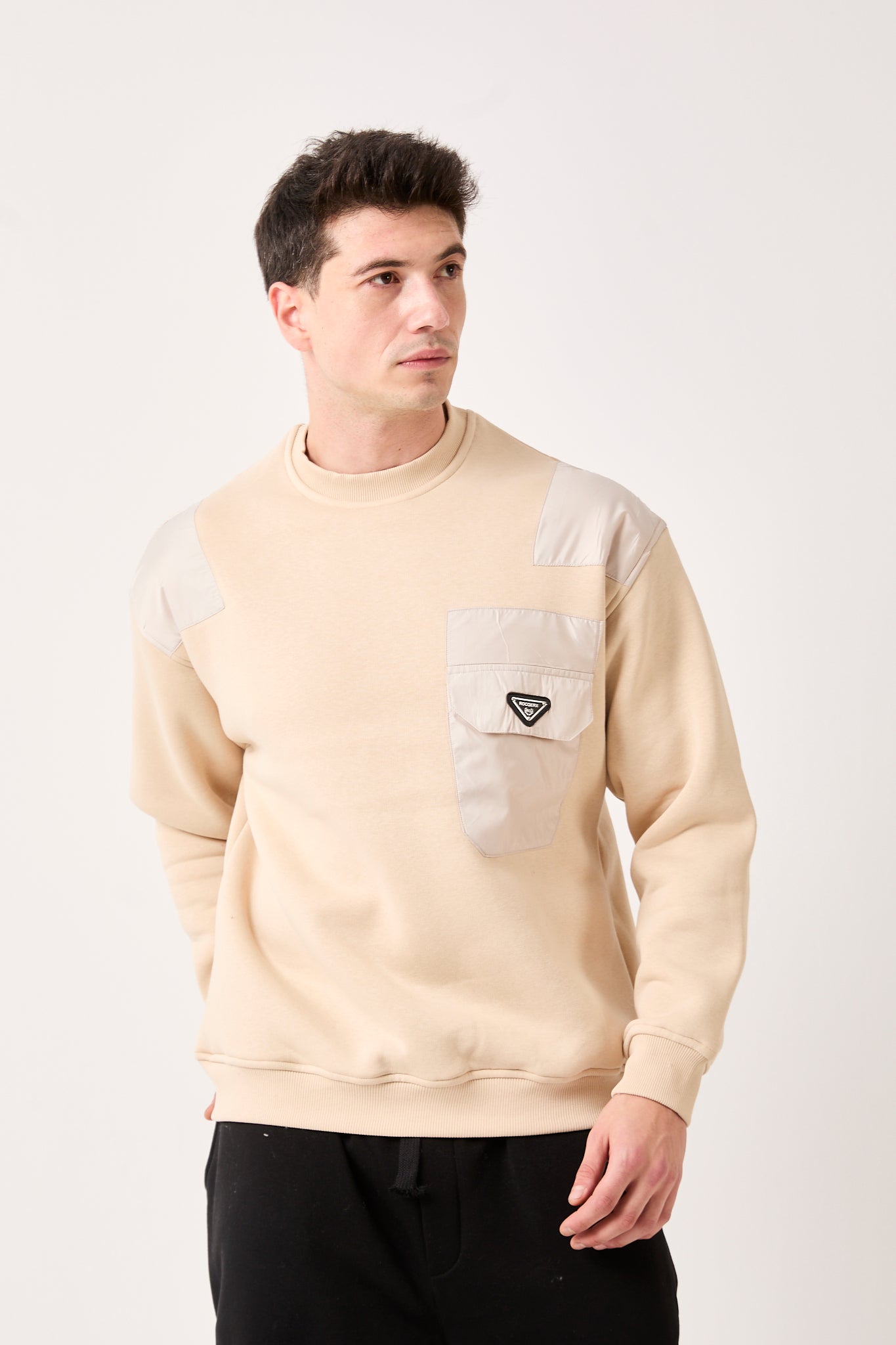 color-card:beige color:beige