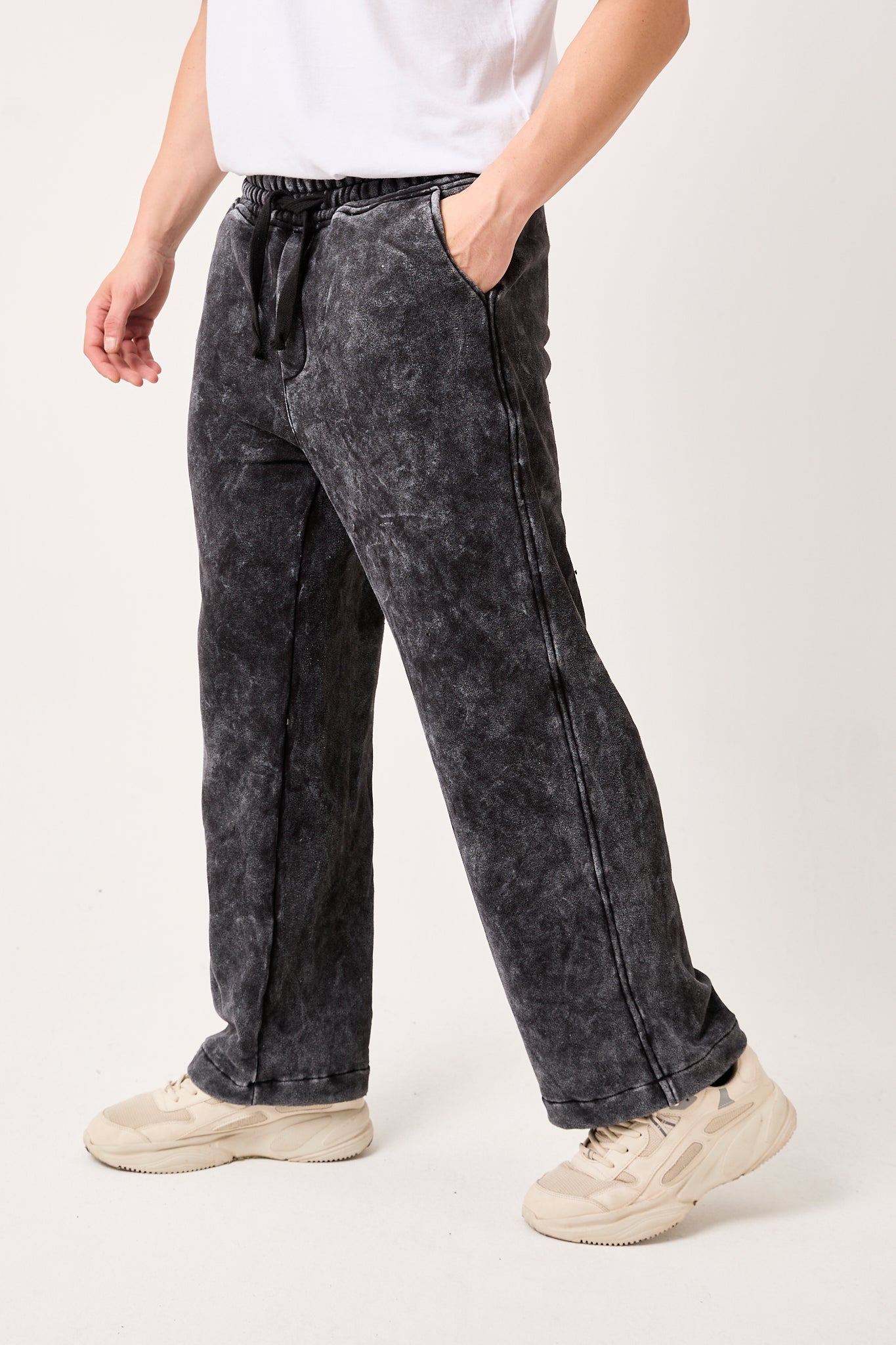 Washed Black Wide-Leg Sweatpants-X-1003