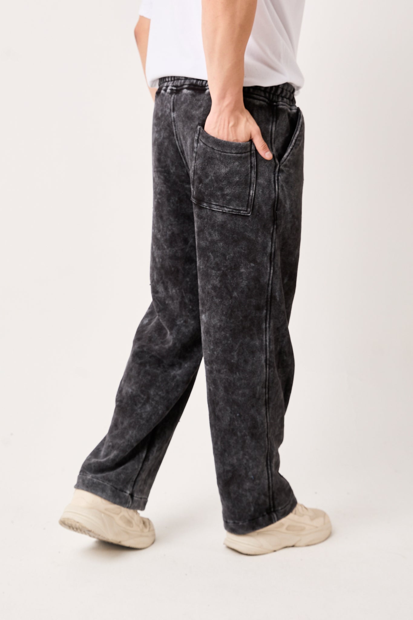 Washed Black Wide-Leg Sweatpants-X-1003