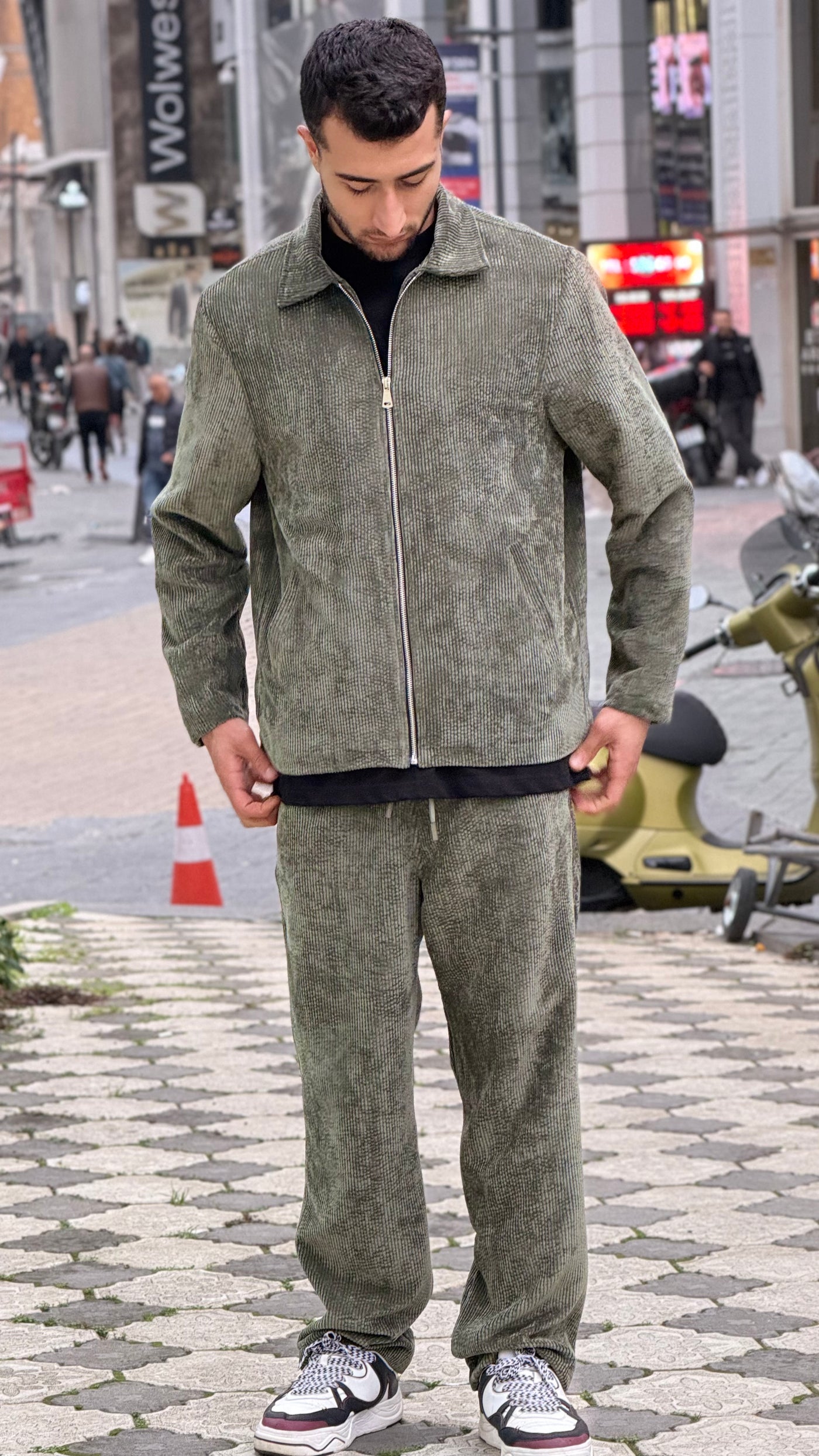 color-card:khaki color:khaki