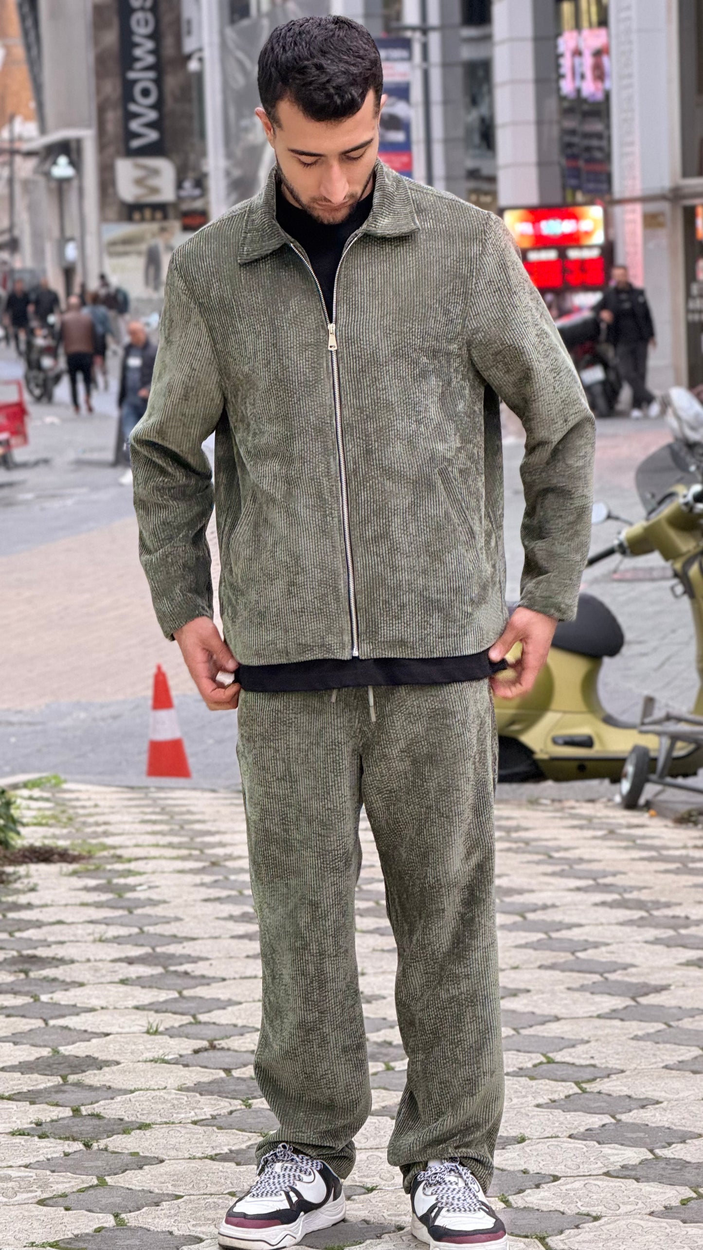 color-card:khaki color:khaki