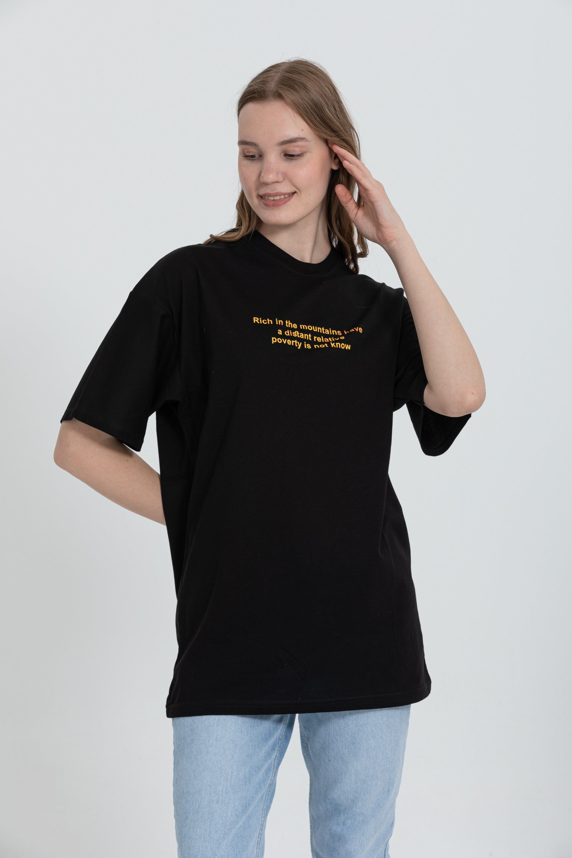 color:black