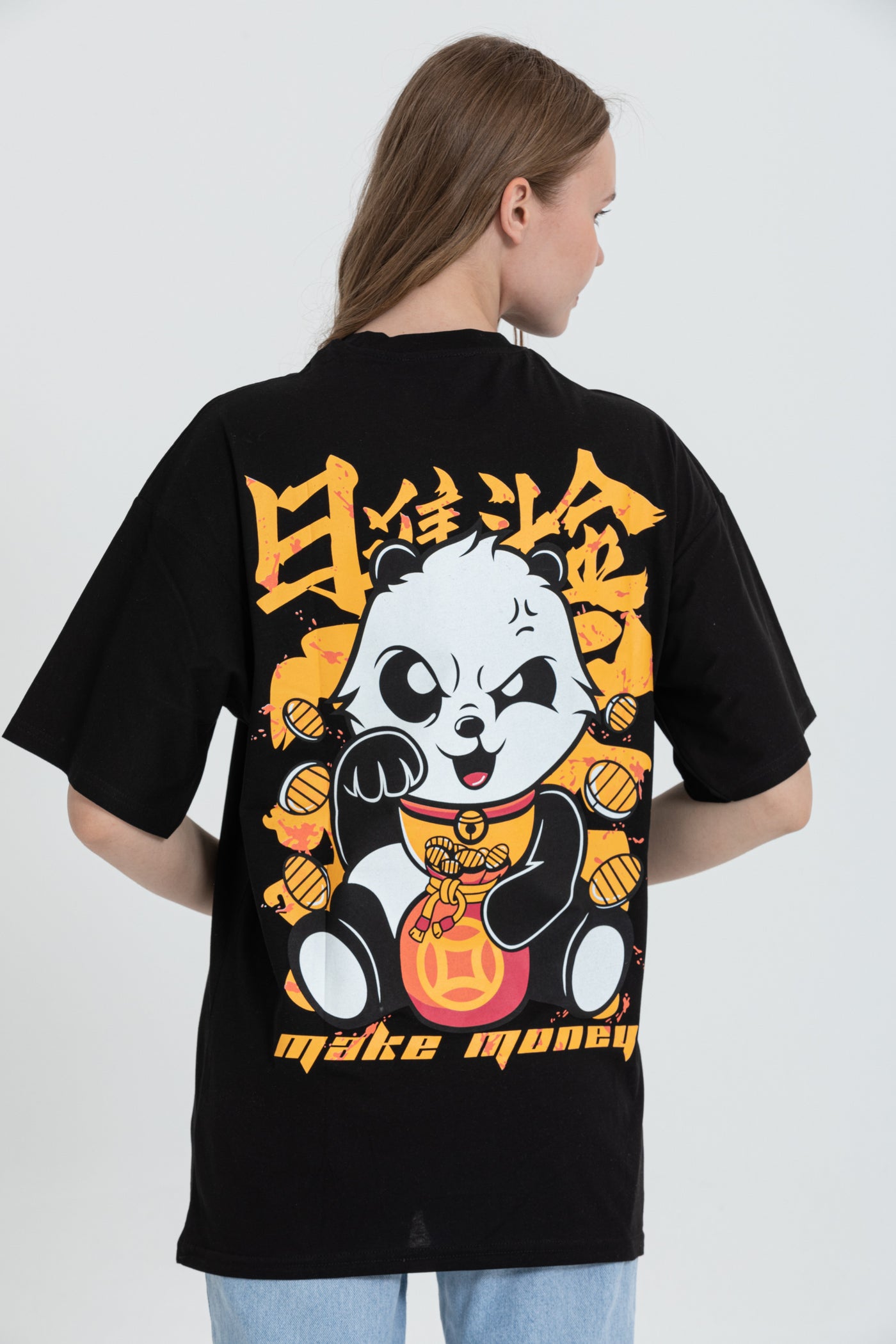 color:black