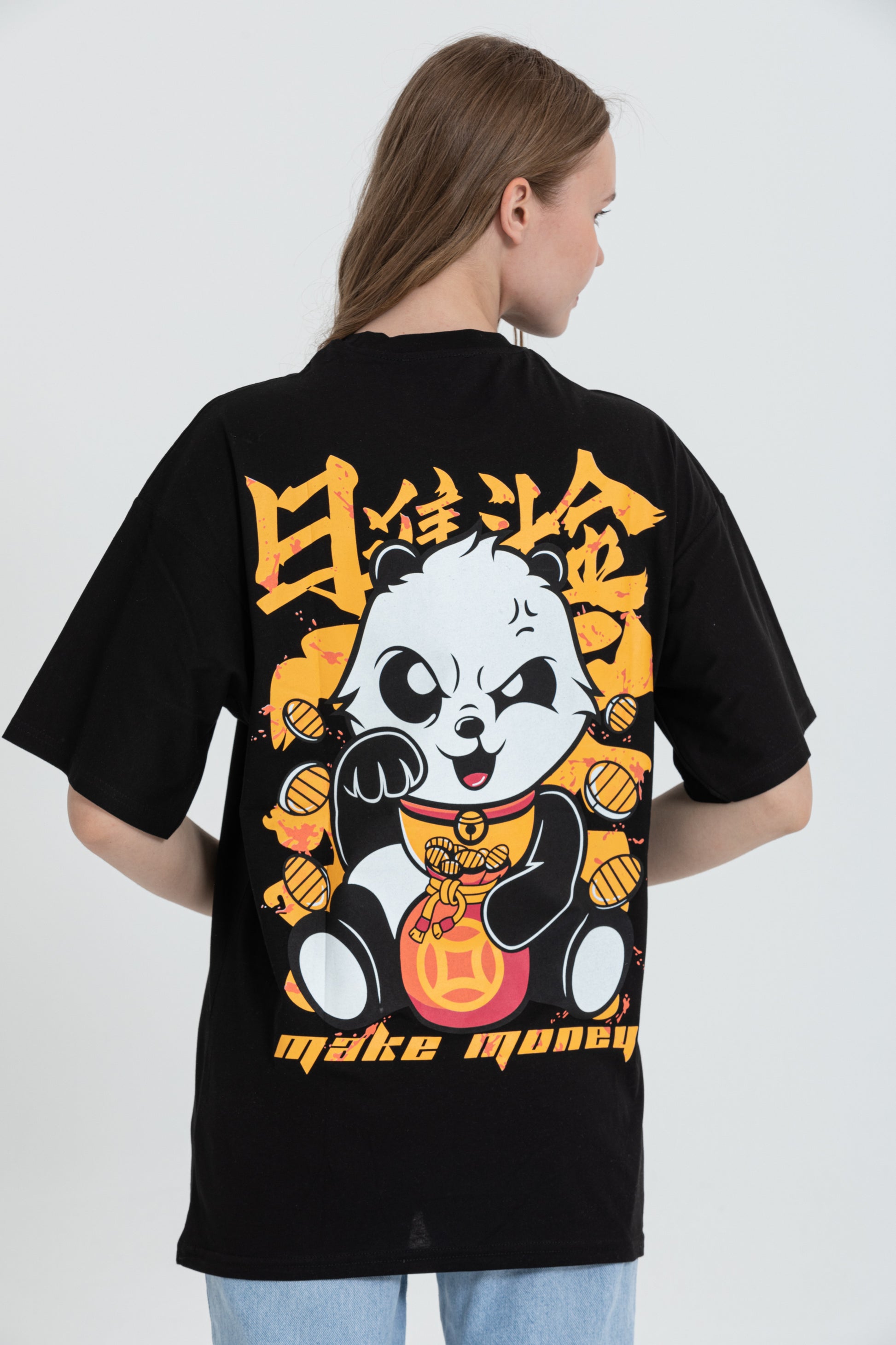 color:black