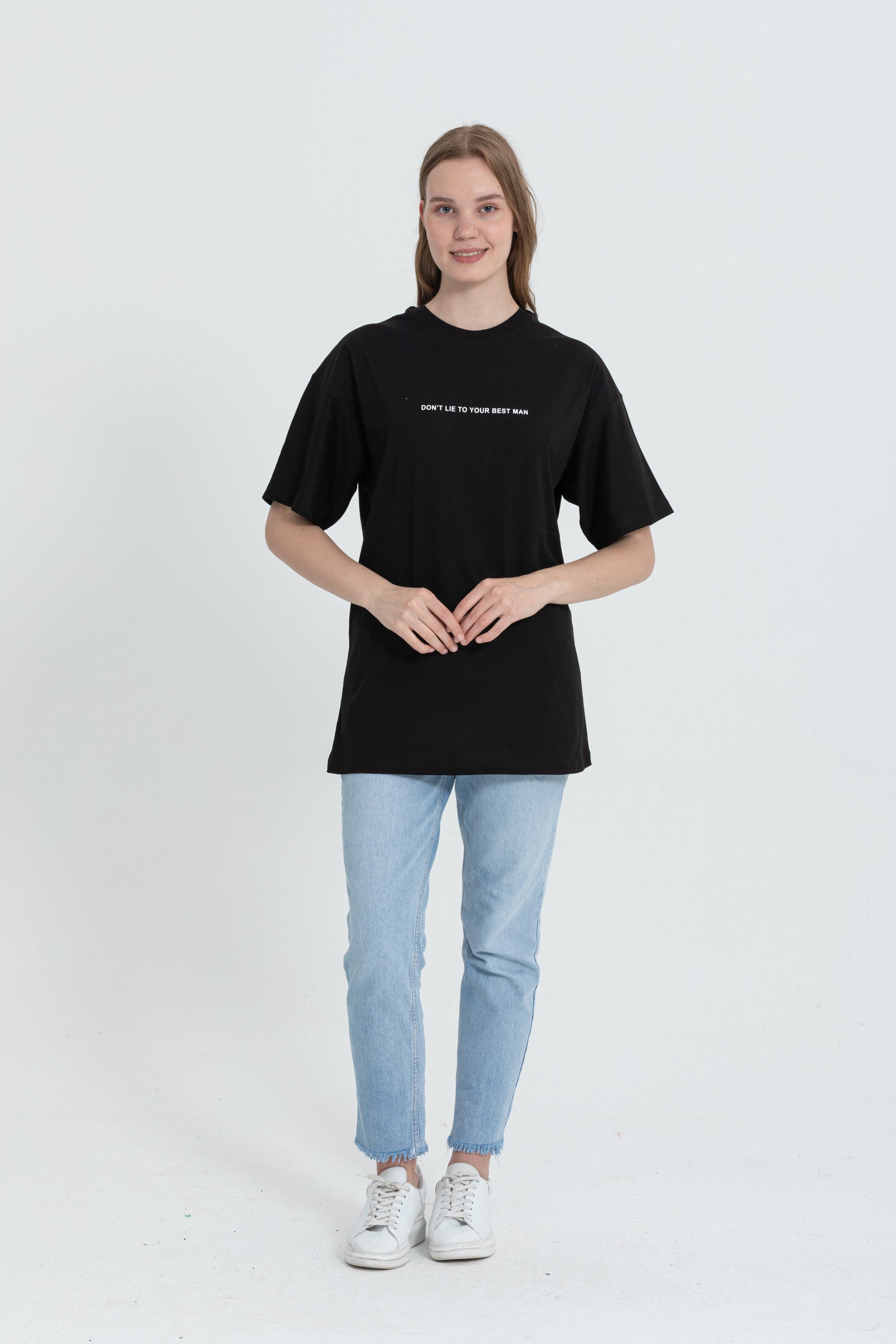 color:black