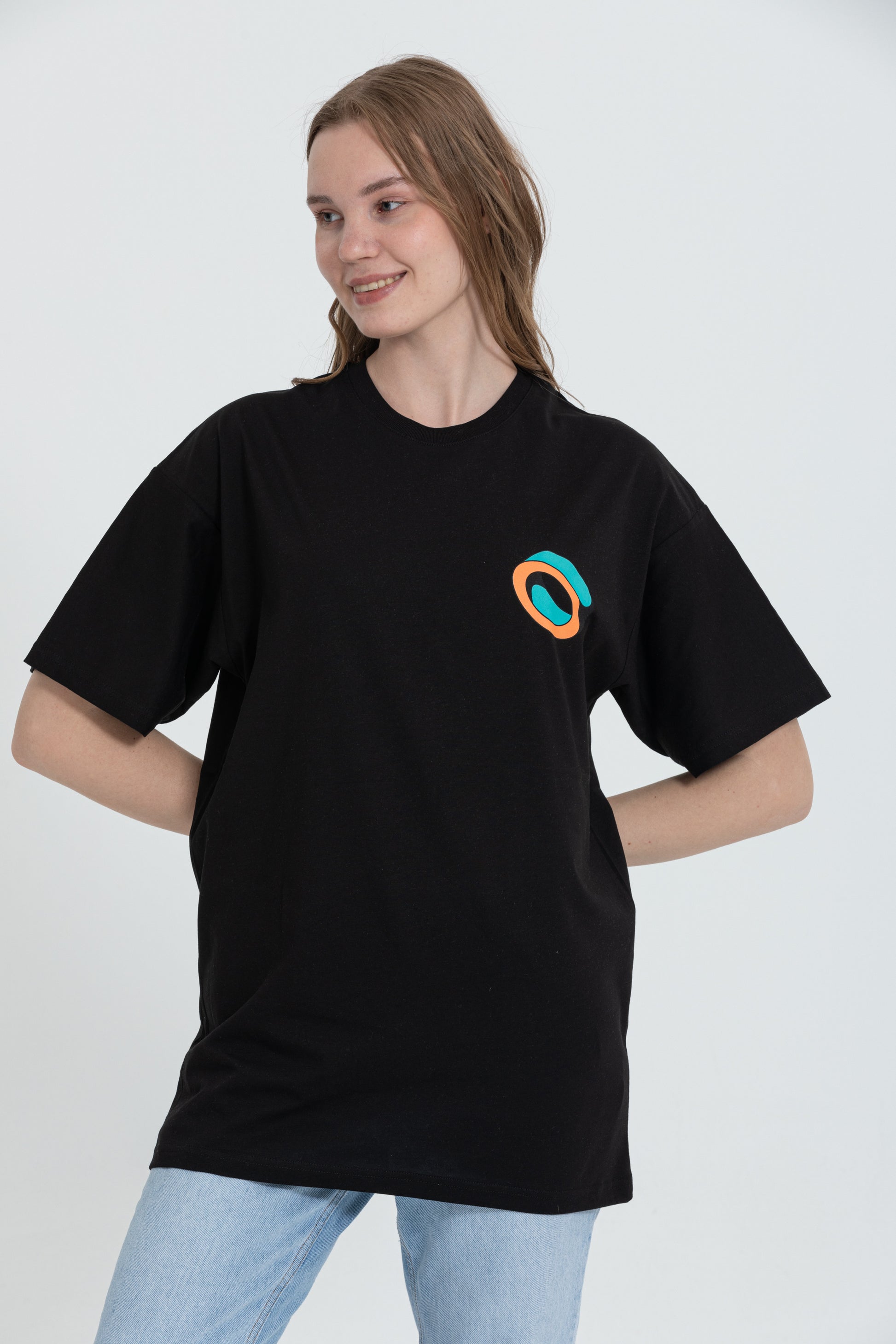 color:black