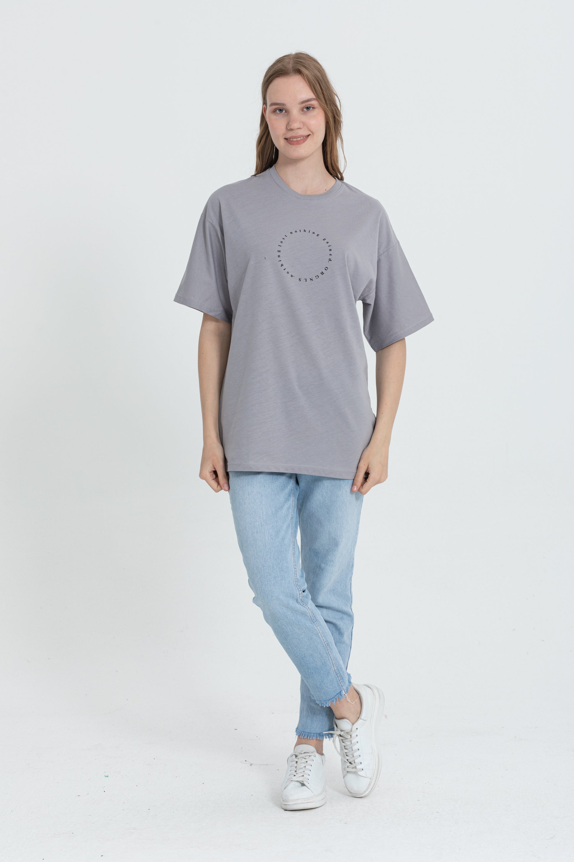 color:gray