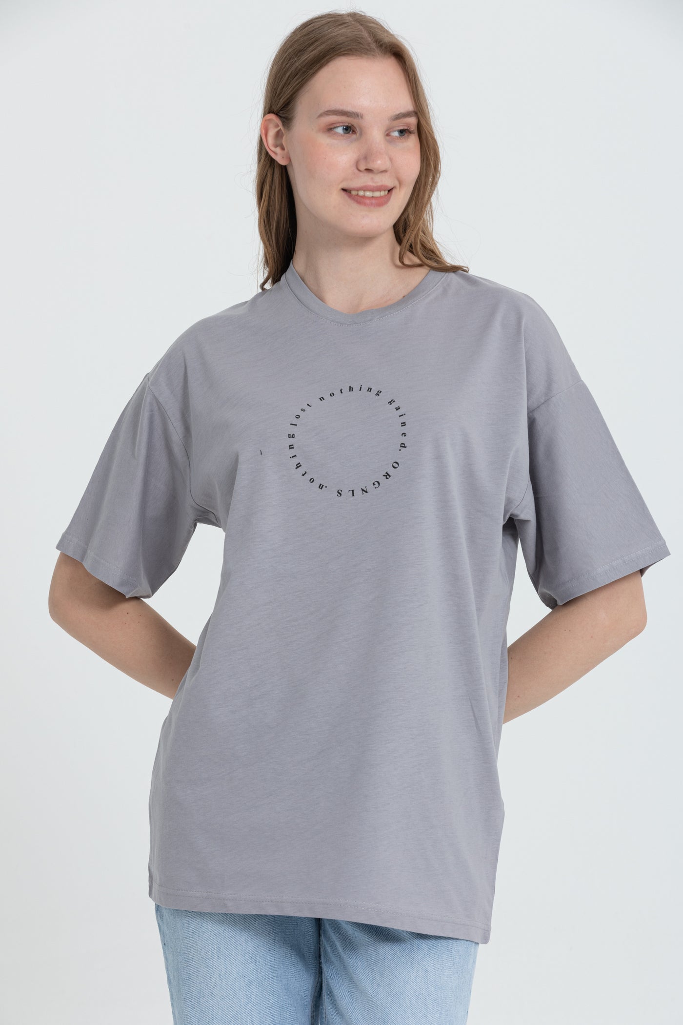 color:gray