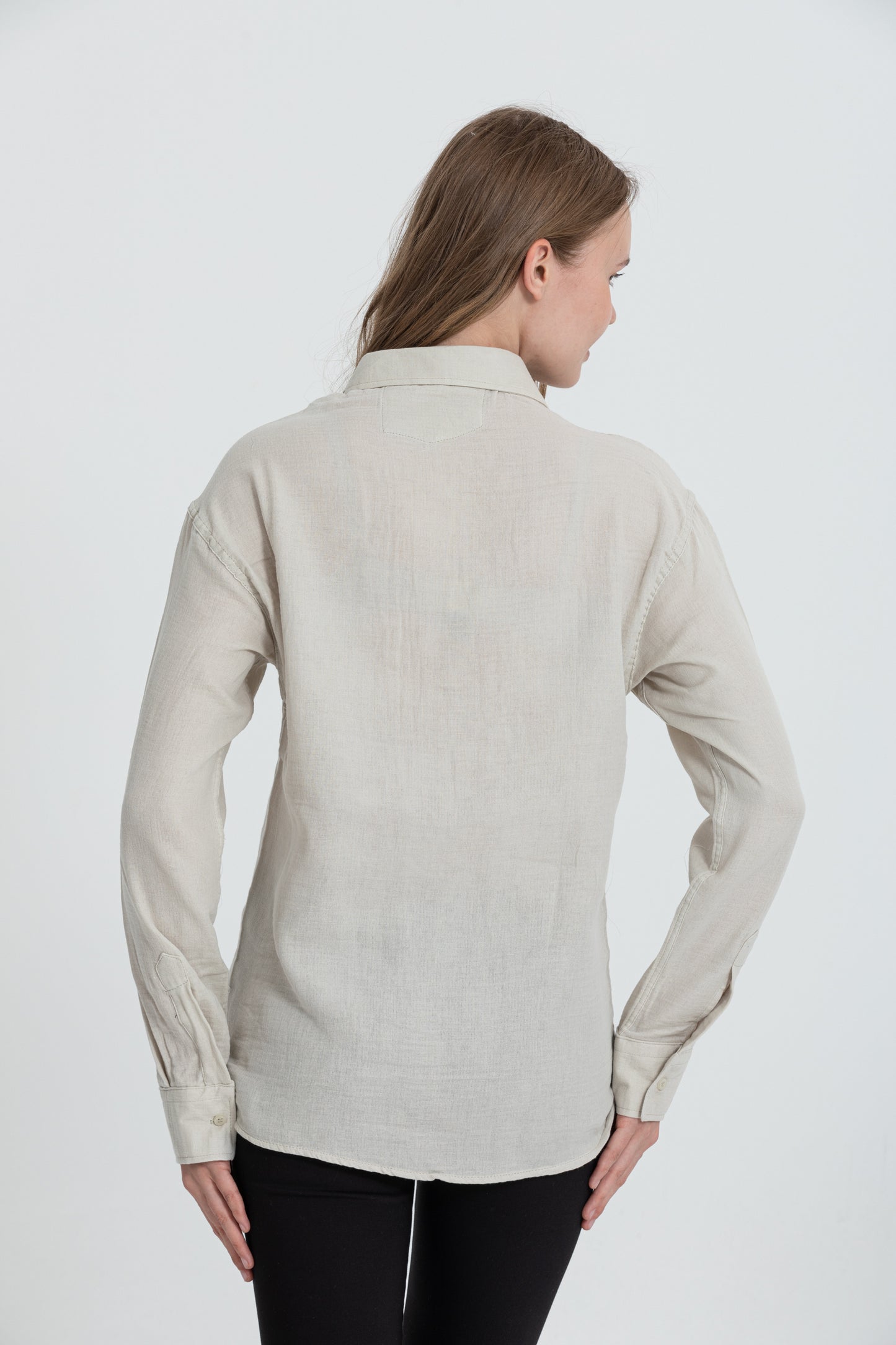 color:beige