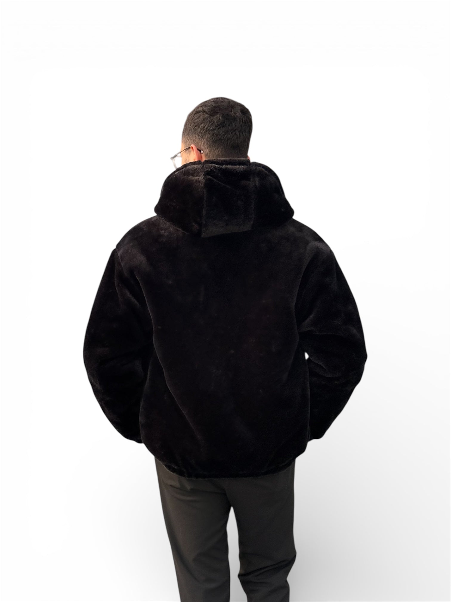 color:black