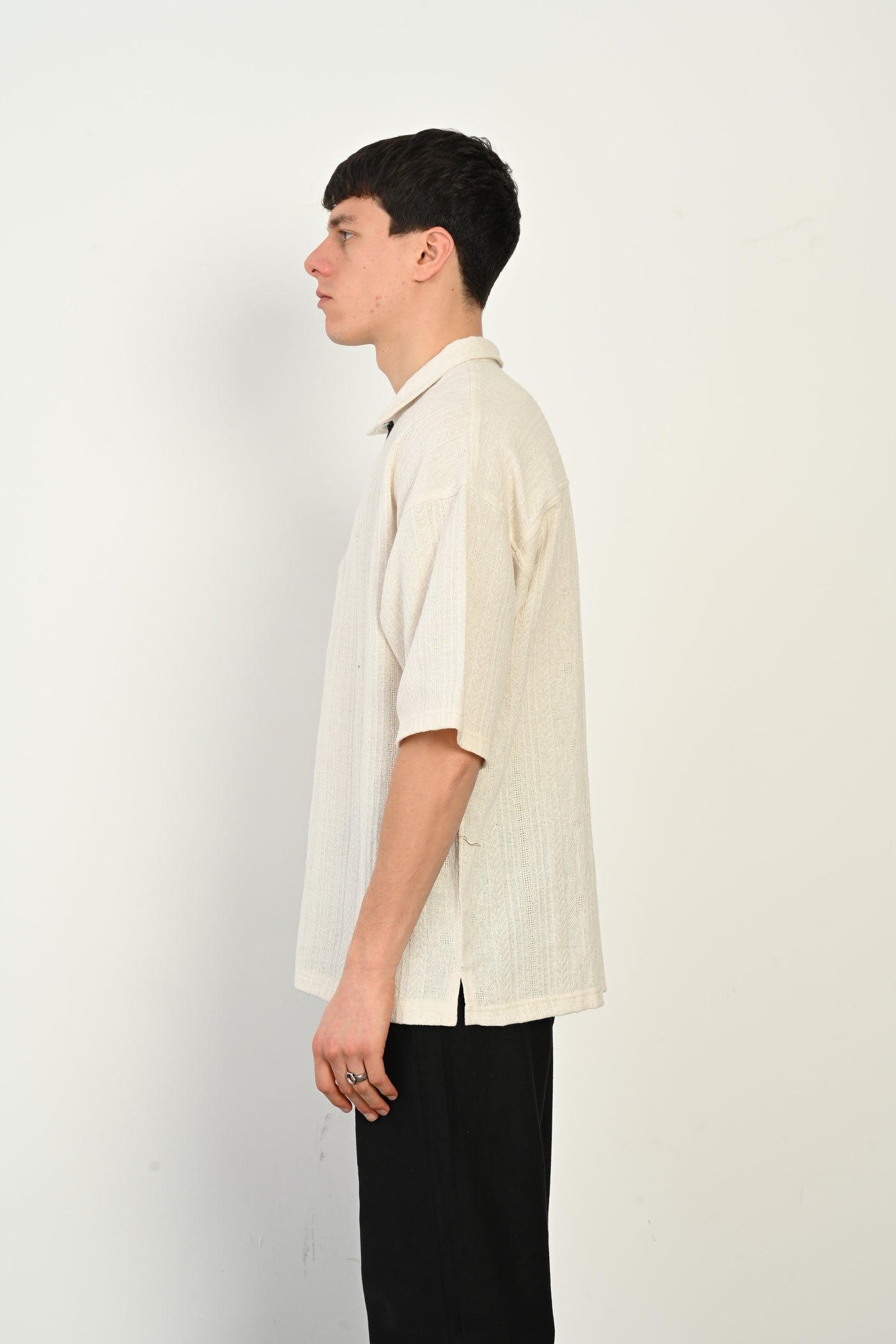 color:beige