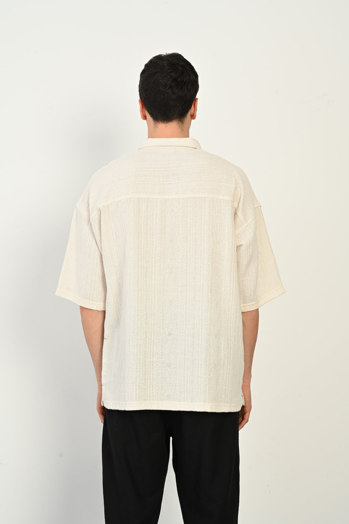 color:beige
