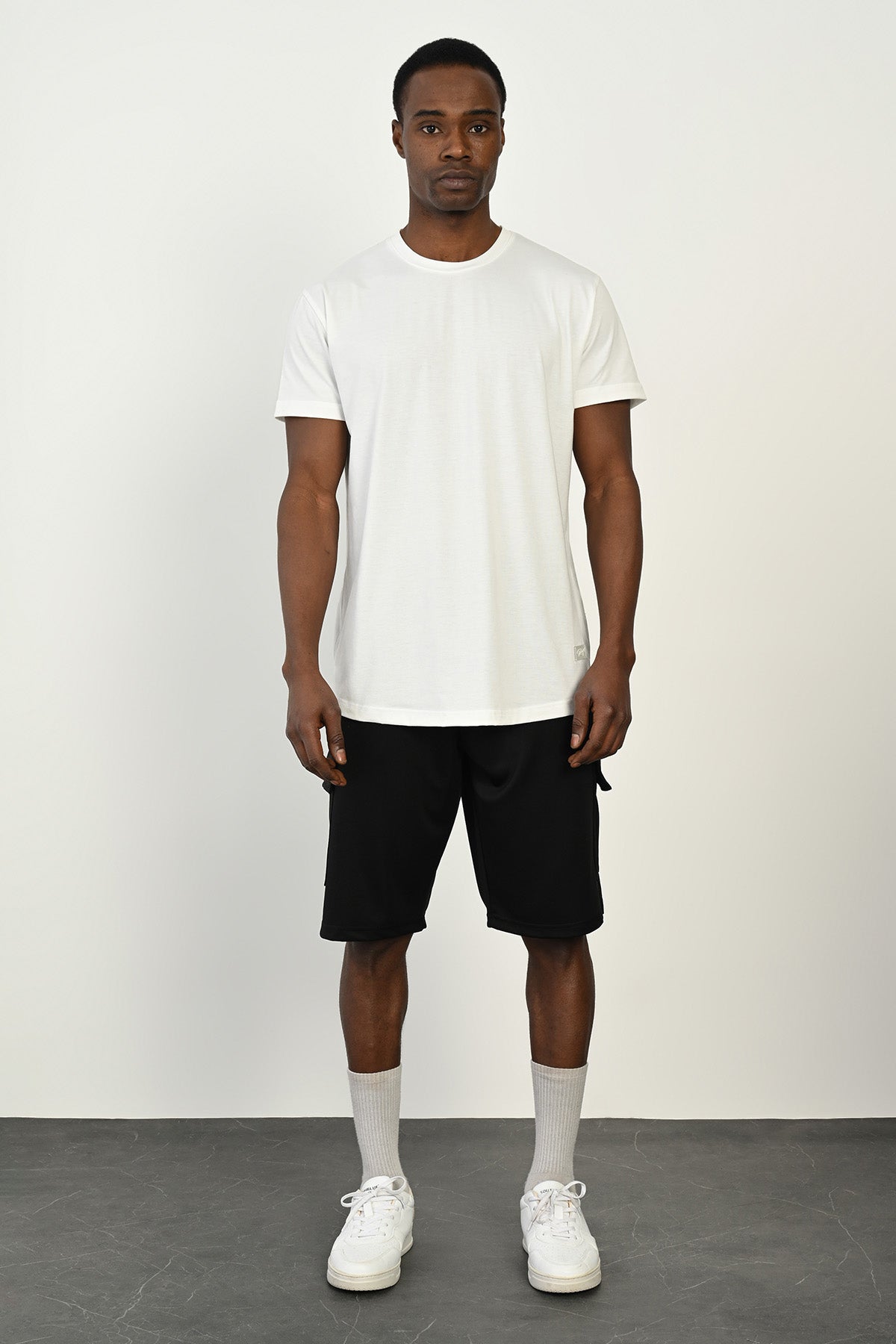 color:black