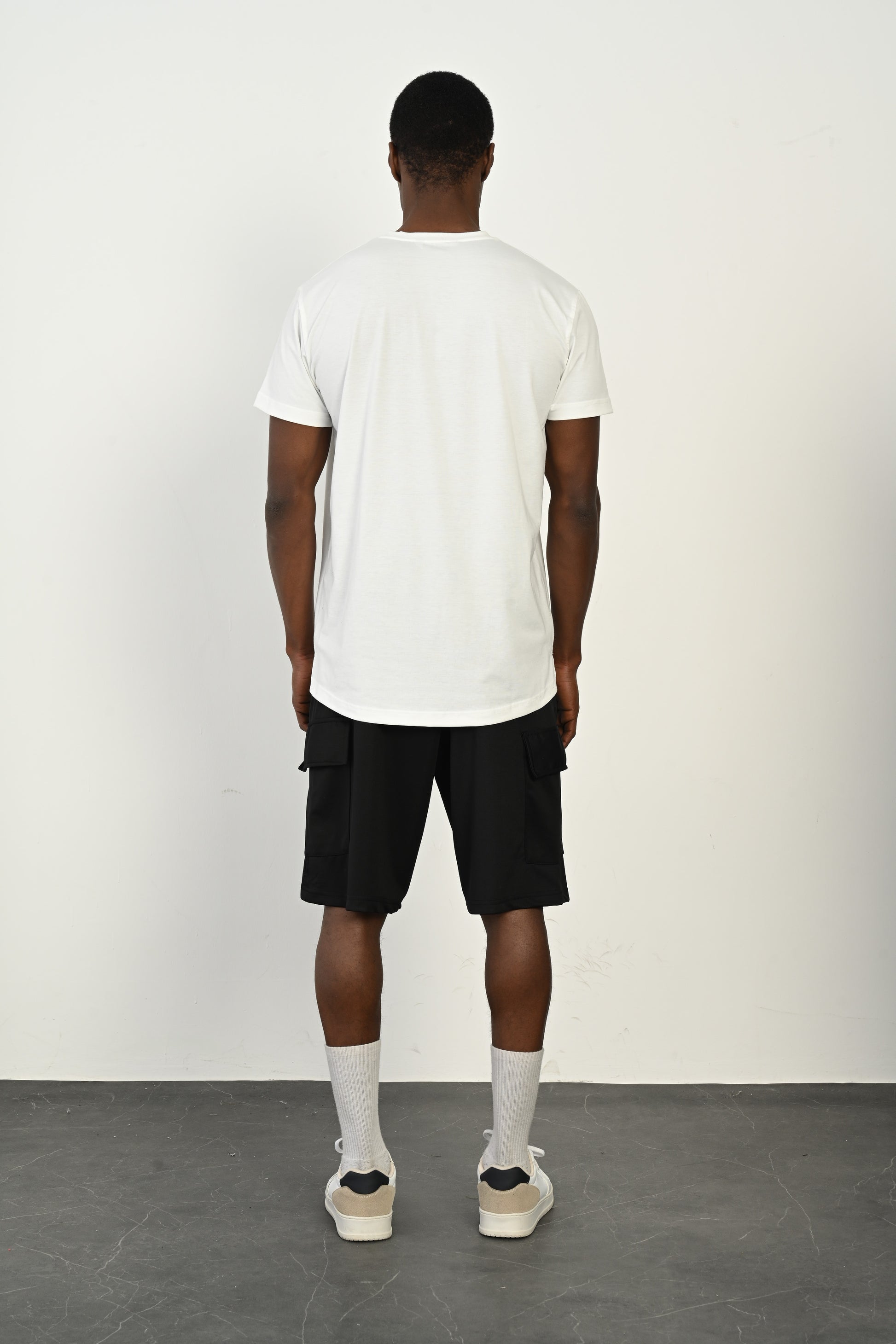 color:black