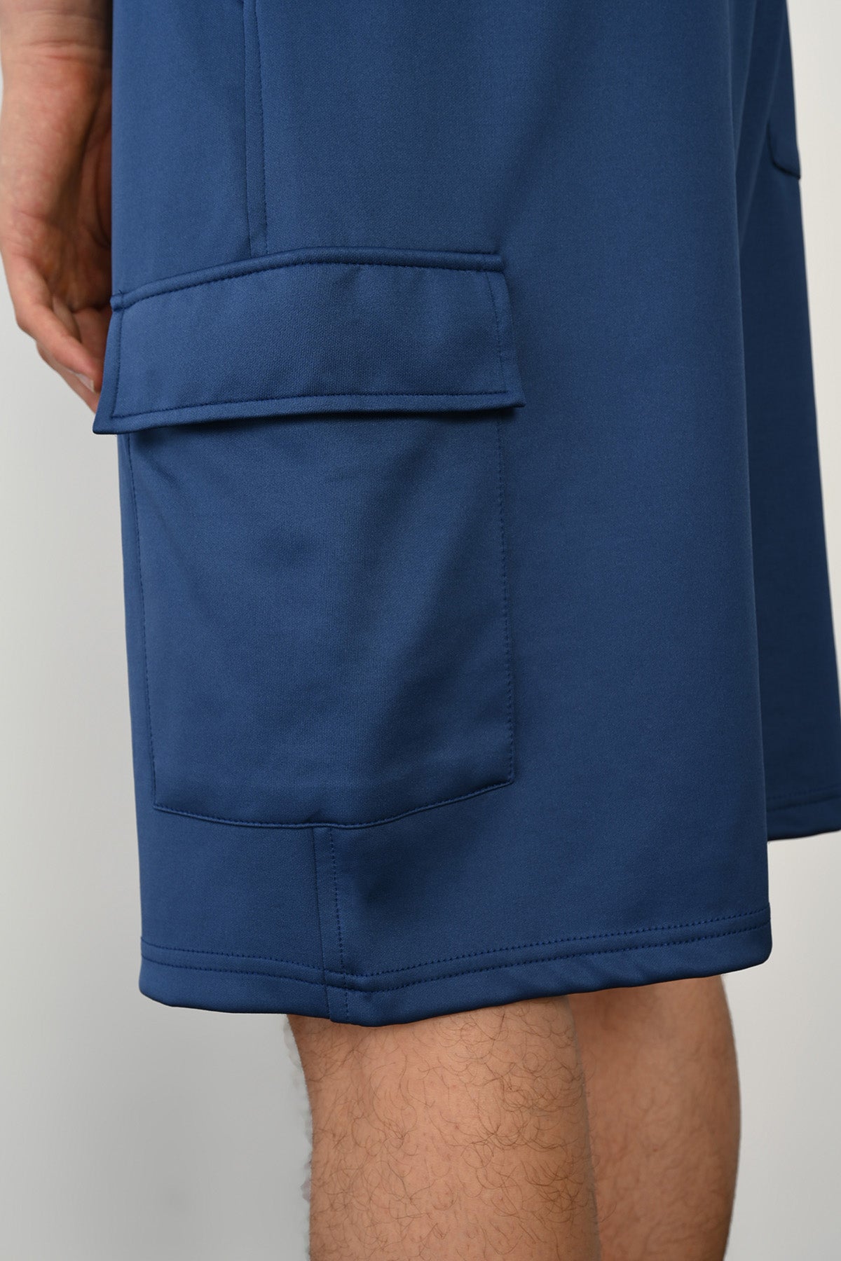 color:indigo