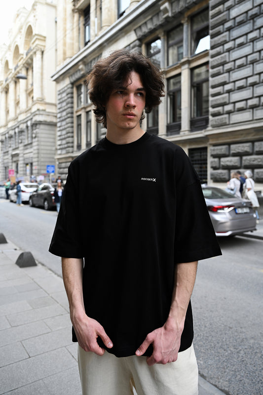 color:black