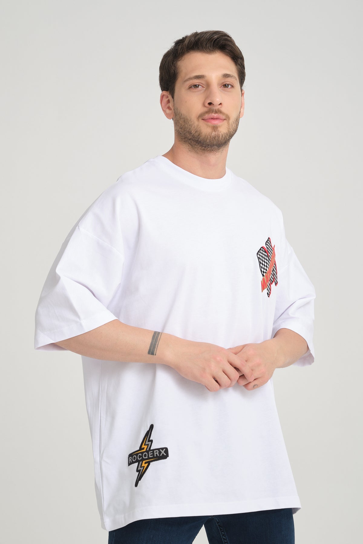 colort-card:white color:white